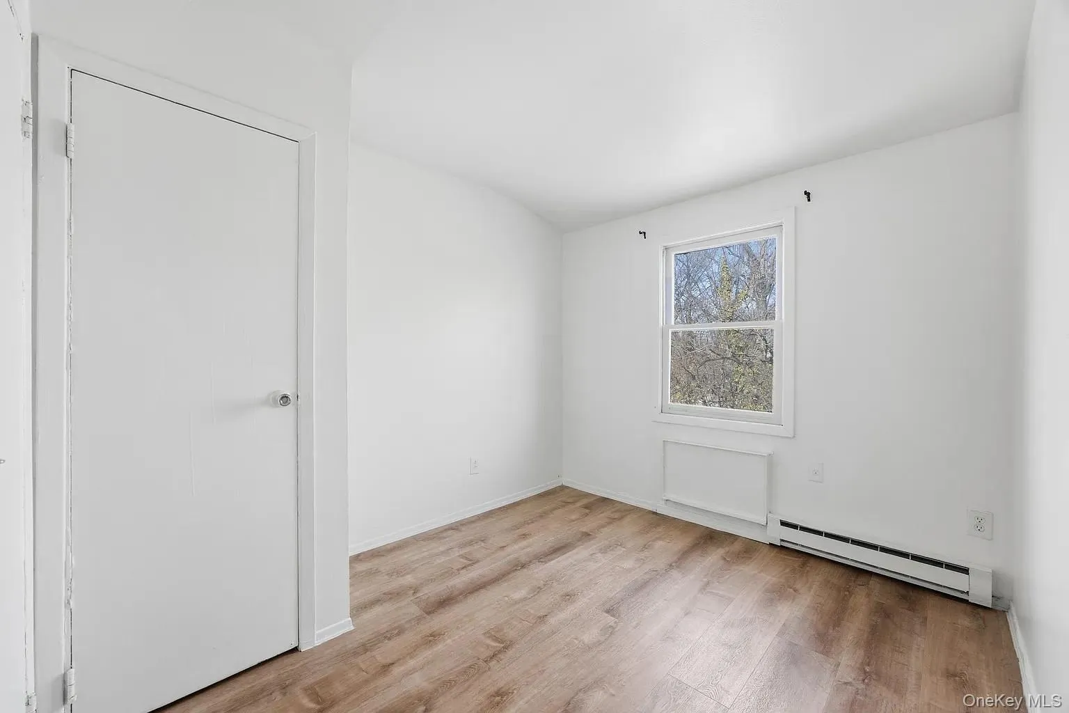 13-27 Bell Boulevard, New York, NY, 3 Bedrooms Bedrooms, 7 Rooms Rooms,2 BathroomsBathrooms,Residential Lease,For Rent,Bell,0,973085 13-27 Bell Boulevard, New York, NY, 3 Bedrooms Bedrooms, 7 Rooms Rooms,2 BathroomsBathrooms,Residential Lease,For Rent,Bell,0,973085