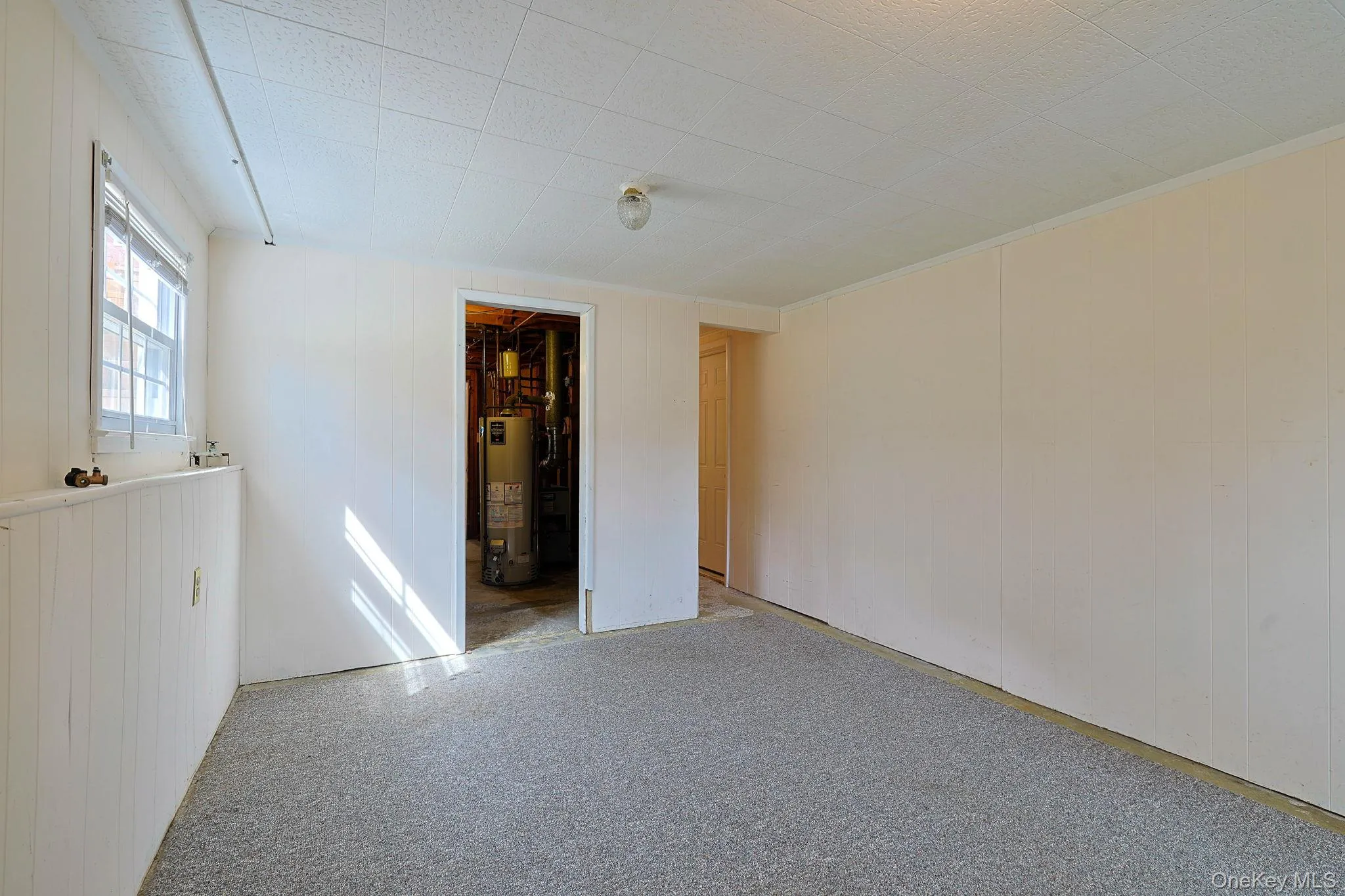 Open area with separate entry can be creative space. Open area with separate entry can be creative space.