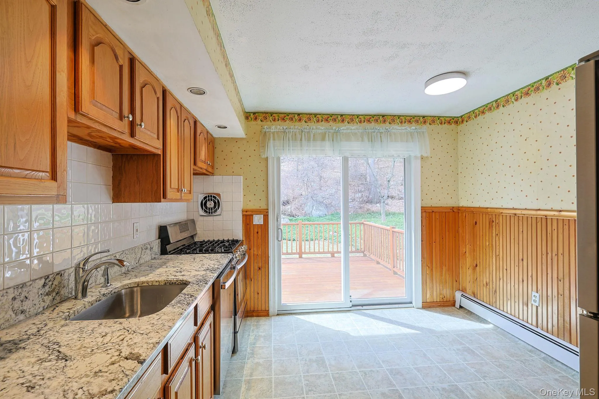 Kitchen with granite counters Kitchen with granite counters
