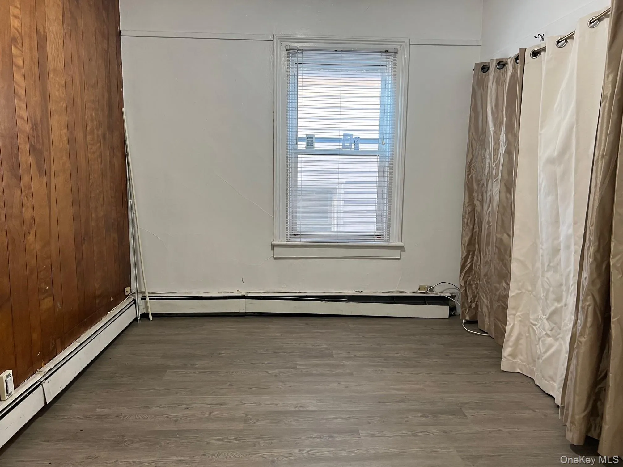 24 Eckar Street, Greenburgh, NY, 3 Bedrooms Bedrooms, 5 Rooms Rooms,1 BathroomBathrooms,Residential Lease,For Rent,Eckar,0,973094 24 Eckar Street, Greenburgh, NY, 3 Bedrooms Bedrooms, 5 Rooms Rooms,1 BathroomBathrooms,Residential Lease,For Rent,Eckar,0,973094