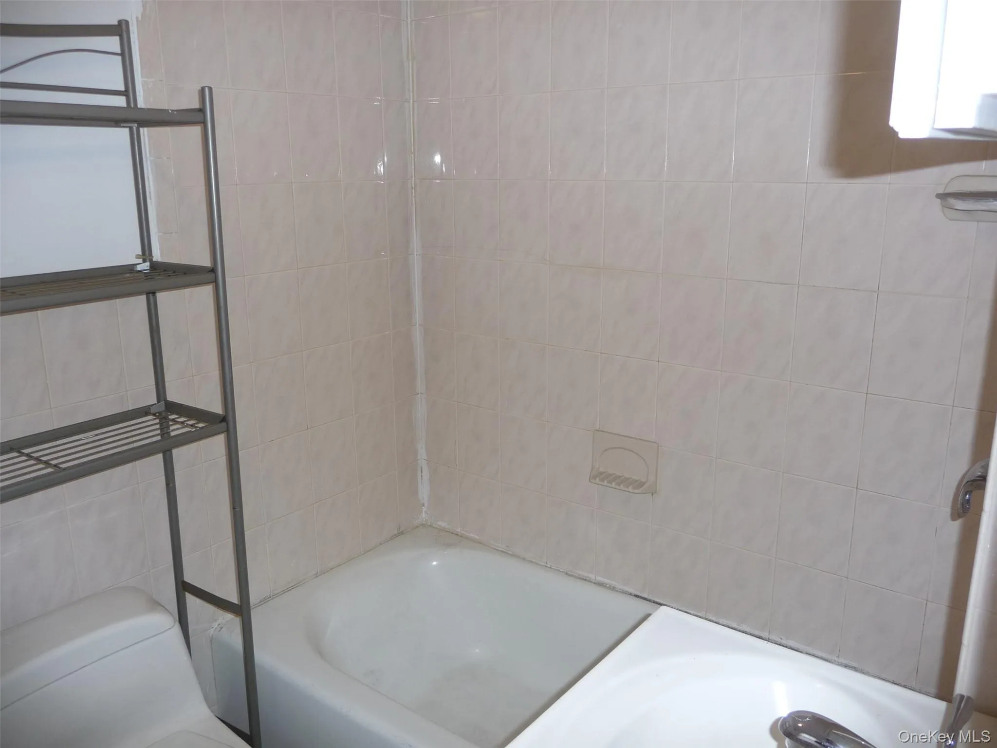 18 Kelly Hill Road, Mount Hope, NY, 2 Bedrooms Bedrooms, 5 Rooms Rooms,1 BathroomBathrooms,Residential Lease,For Rent,Kelly Hill,0,973099 18 Kelly Hill Road, Mount Hope, NY, 2 Bedrooms Bedrooms, 5 Rooms Rooms,1 BathroomBathrooms,Residential Lease,For Rent,Kelly Hill,0,973099