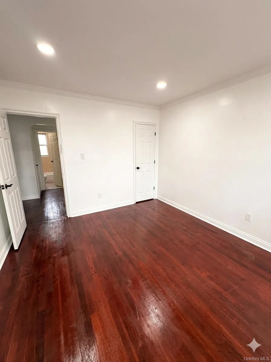 Master Bedroom Master Bedroom