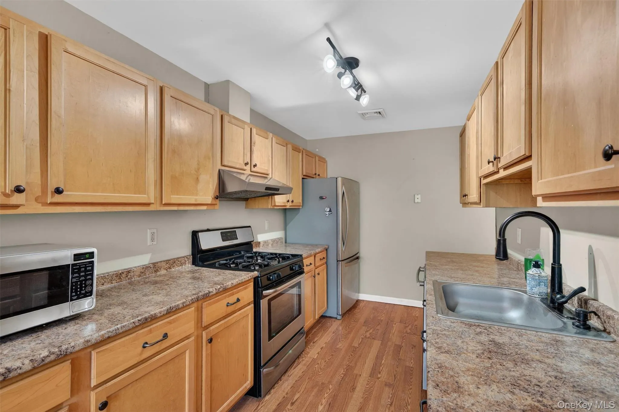 51 Deer Ct Drive, Middletown, NY, 2 Bedrooms Bedrooms, 5 Rooms Rooms,2 BathroomsBathrooms,Residential,For Rent,Deer Ct,0,973106 51 Deer Ct Drive, Middletown, NY, 2 Bedrooms Bedrooms, 5 Rooms Rooms,2 BathroomsBathrooms,Residential,For Rent,Deer Ct,0,973106