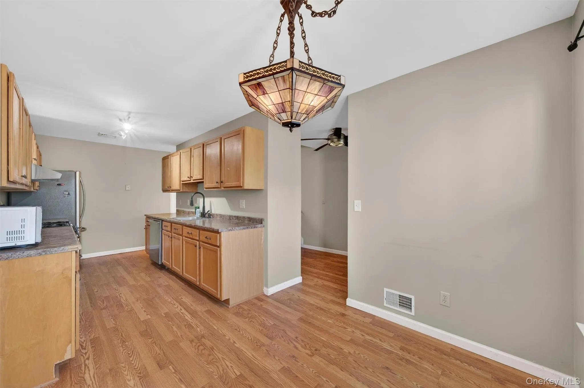 51 Deer Ct Drive, Middletown, NY, 2 Bedrooms Bedrooms, 5 Rooms Rooms,2 BathroomsBathrooms,Residential,For Rent,Deer Ct,0,973106 51 Deer Ct Drive, Middletown, NY, 2 Bedrooms Bedrooms, 5 Rooms Rooms,2 BathroomsBathrooms,Residential,For Rent,Deer Ct,0,973106