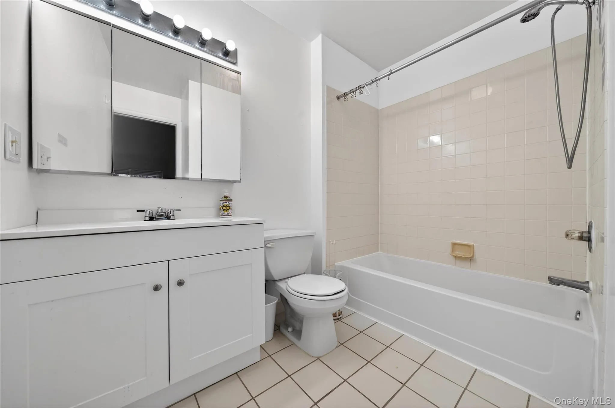 51 Deer Ct Drive, Middletown, NY, 2 Bedrooms Bedrooms, 5 Rooms Rooms,2 BathroomsBathrooms,Residential,For Rent,Deer Ct,0,973106 51 Deer Ct Drive, Middletown, NY, 2 Bedrooms Bedrooms, 5 Rooms Rooms,2 BathroomsBathrooms,Residential,For Rent,Deer Ct,0,973106