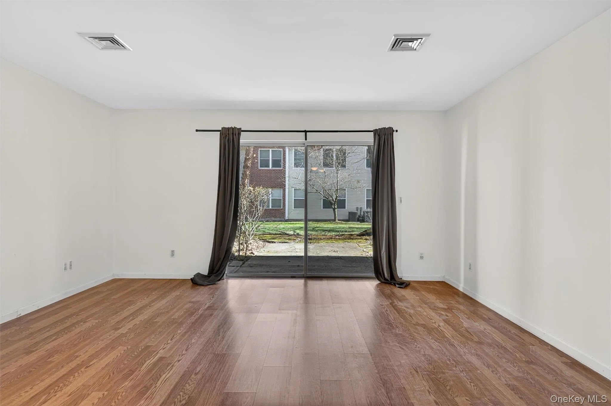 51 Deer Ct Drive, Middletown, NY, 2 Bedrooms Bedrooms, 5 Rooms Rooms,2 BathroomsBathrooms,Residential,For Rent,Deer Ct,0,973106 51 Deer Ct Drive, Middletown, NY, 2 Bedrooms Bedrooms, 5 Rooms Rooms,2 BathroomsBathrooms,Residential,For Rent,Deer Ct,0,973106