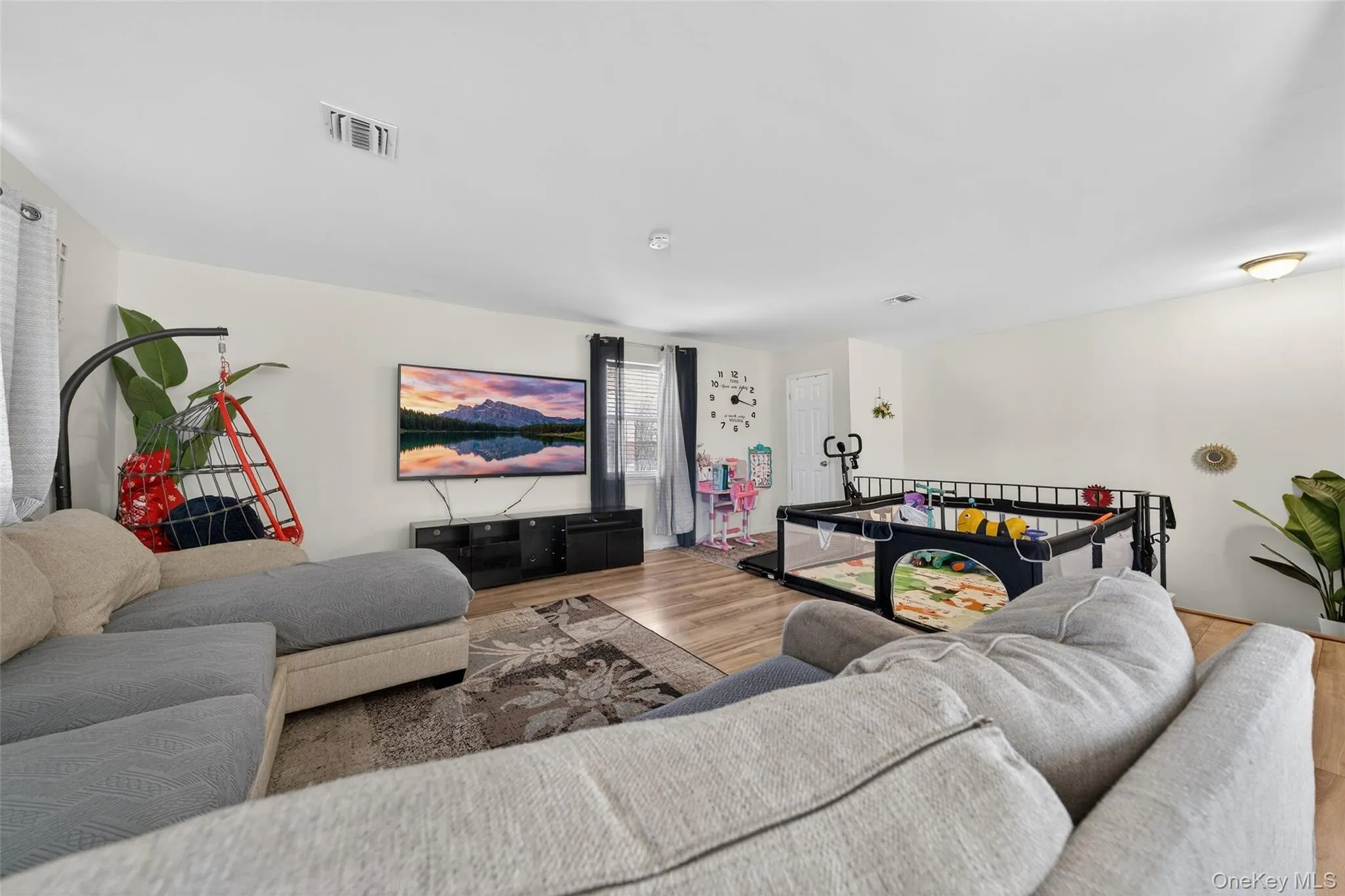 276 Temple Hill Road, New Windsor, NY, 2 Bedrooms Bedrooms, 5 Rooms Rooms,2 BathroomsBathrooms,Residential,For Rent,Temple Hill,0,973111 276 Temple Hill Road, New Windsor, NY, 2 Bedrooms Bedrooms, 5 Rooms Rooms,2 BathroomsBathrooms,Residential,For Rent,Temple Hill,0,973111