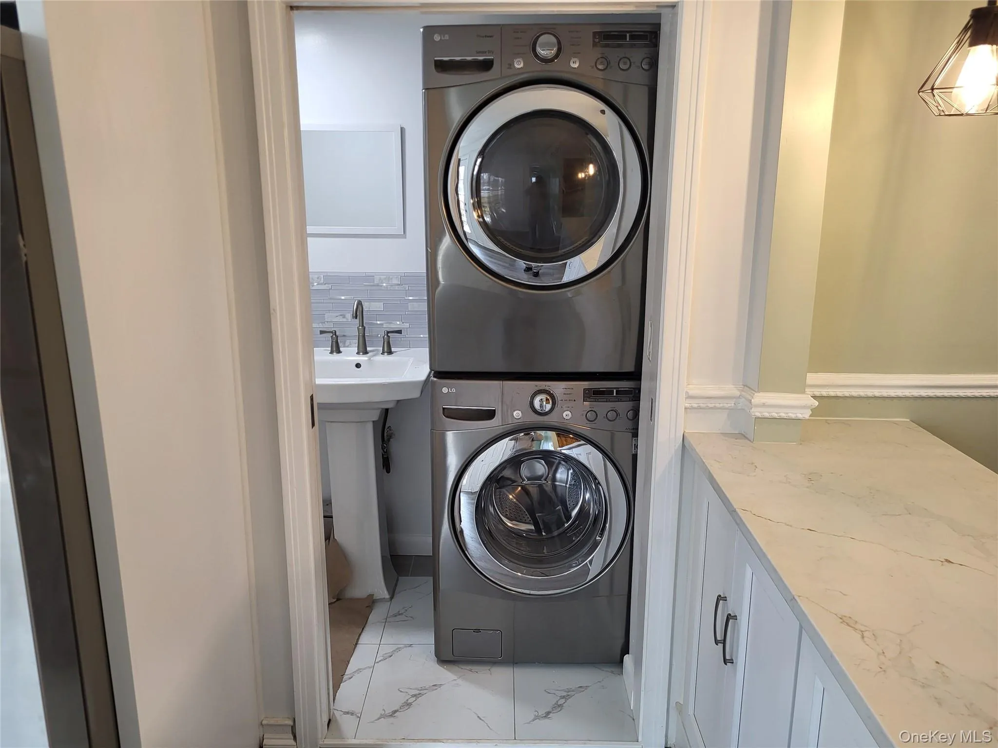 83 Main Street, Port Jervis, NY, 3 Bedrooms Bedrooms, 6 Rooms Rooms,1 BathroomBathrooms,Residential Lease,For Rent,Main,0,973114 83 Main Street, Port Jervis, NY, 3 Bedrooms Bedrooms, 6 Rooms Rooms,1 BathroomBathrooms,Residential Lease,For Rent,Main,0,973114