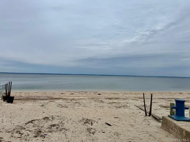 9 Greenwich Avenue, Oyster Bay, NY, 1 Bedroom Bedrooms, 2 Rooms Rooms,1 BathroomBathrooms,Residential Lease,For Rent,Greenwich,0,973117 9 Greenwich Avenue, Oyster Bay, NY, 1 Bedroom Bedrooms, 2 Rooms Rooms,1 BathroomBathrooms,Residential Lease,For Rent,Greenwich,0,973117