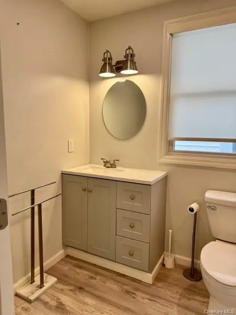 9 Greenwich Avenue, Oyster Bay, NY, 1 Bedroom Bedrooms, 2 Rooms Rooms,1 BathroomBathrooms,Residential Lease,For Rent,Greenwich,0,973117 9 Greenwich Avenue, Oyster Bay, NY, 1 Bedroom Bedrooms, 2 Rooms Rooms,1 BathroomBathrooms,Residential Lease,For Rent,Greenwich,0,973117