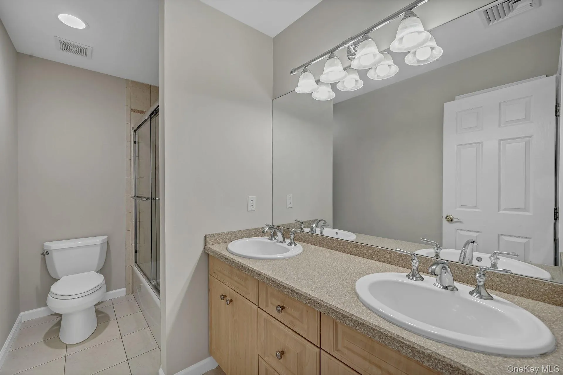 24 Charnwood Drive, Ramapo, NY, 5 Bedrooms Bedrooms, 15 Rooms Rooms,4 BathroomsBathrooms,Residential Lease,For Rent,Charnwood,0,973118 24 Charnwood Drive, Ramapo, NY, 5 Bedrooms Bedrooms, 15 Rooms Rooms,4 BathroomsBathrooms,Residential Lease,For Rent,Charnwood,0,973118