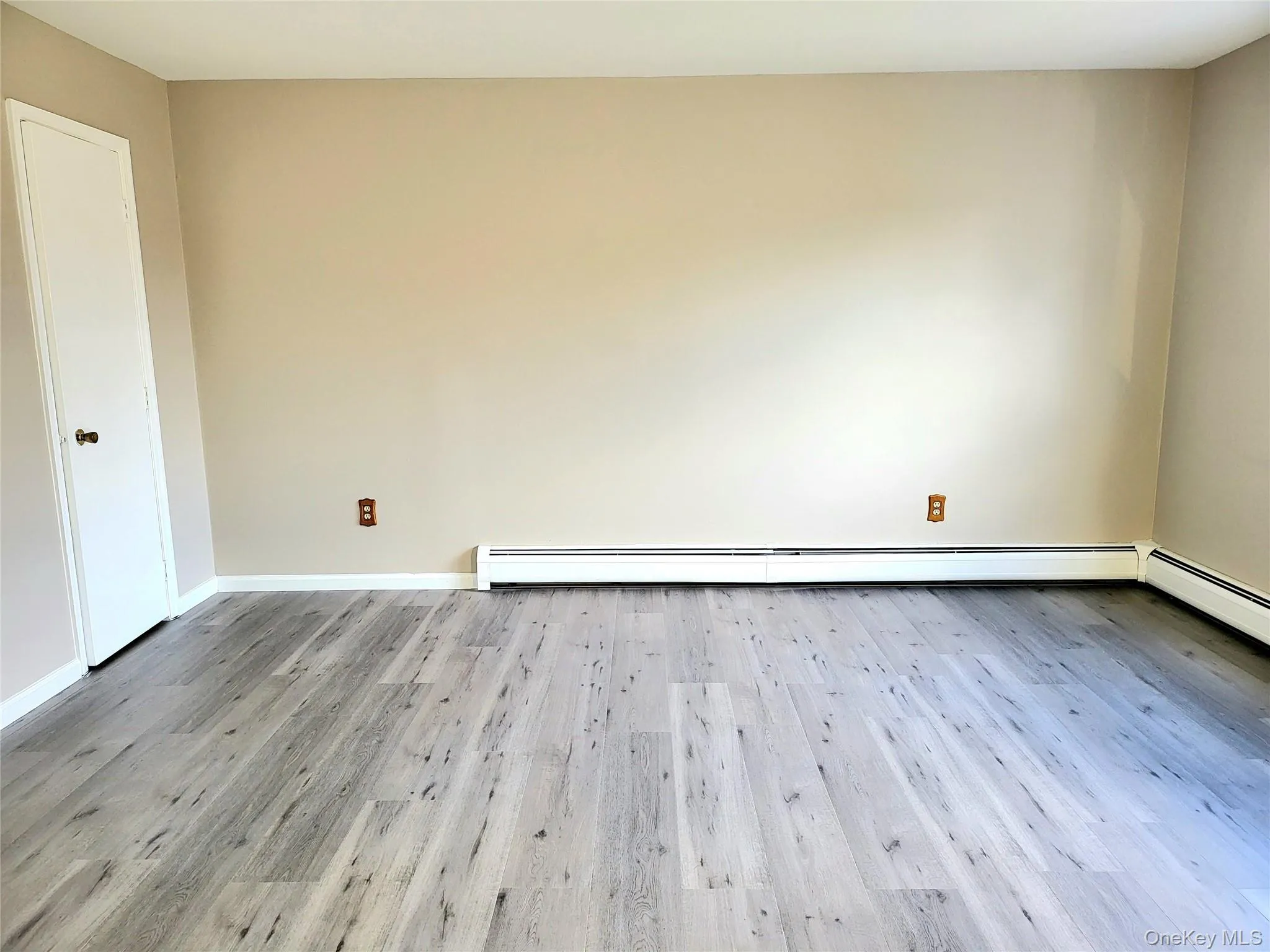 6 Maple Avenue, Goshen, NY, 2 Bedrooms Bedrooms, 5 Rooms Rooms,1 BathroomBathrooms,Residential Lease,For Rent,Maple,0,973129 6 Maple Avenue, Goshen, NY, 2 Bedrooms Bedrooms, 5 Rooms Rooms,1 BathroomBathrooms,Residential Lease,For Rent,Maple,0,973129