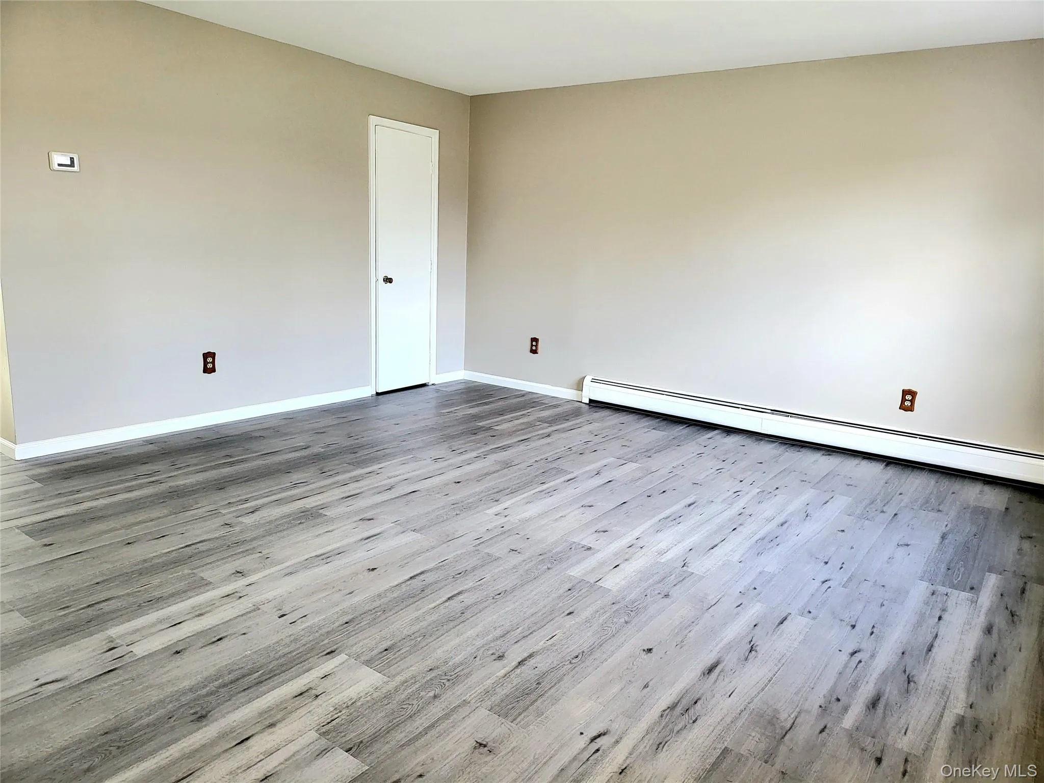 6 Maple Avenue, Goshen, NY, 2 Bedrooms Bedrooms, 5 Rooms Rooms,1 BathroomBathrooms,Residential Lease,For Rent,Maple,0,973129 6 Maple Avenue, Goshen, NY, 2 Bedrooms Bedrooms, 5 Rooms Rooms,1 BathroomBathrooms,Residential Lease,For Rent,Maple,0,973129
