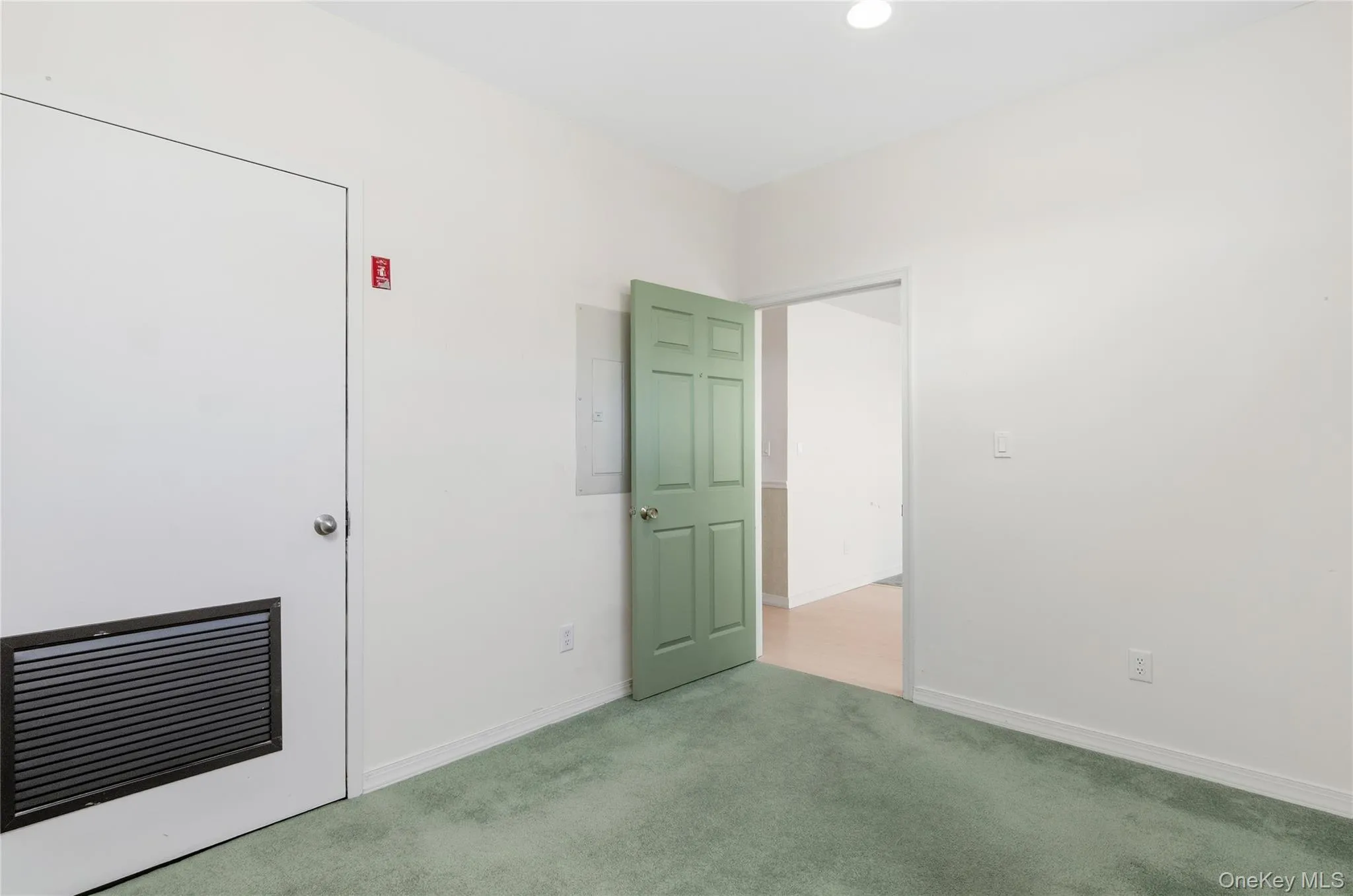 3006 Amen Corner, Riverhead, NY, 2 Bedrooms Bedrooms, 6 Rooms Rooms,2 BathroomsBathrooms,Residential,For Rent,Amen,0,973137 3006 Amen Corner, Riverhead, NY, 2 Bedrooms Bedrooms, 6 Rooms Rooms,2 BathroomsBathrooms,Residential,For Rent,Amen,0,973137