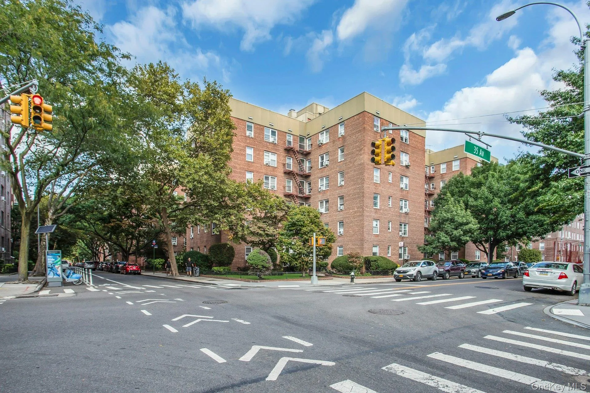 34-49 81st Street, New York, NY, 1 Bedroom Bedrooms, 4 Rooms Rooms,1 BathroomBathrooms,Residential,For Rent,81st,0,973141 34-49 81st Street, New York, NY, 1 Bedroom Bedrooms, 4 Rooms Rooms,1 BathroomBathrooms,Residential,For Rent,81st,0,973141