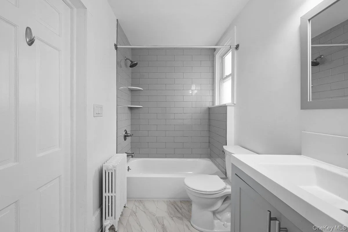 71 Longview Avenue, White Plains, NY, 2 Bedrooms Bedrooms, 4 Rooms Rooms,1 BathroomBathrooms,Residential Lease,For Rent,Longview,0,973153 71 Longview Avenue, White Plains, NY, 2 Bedrooms Bedrooms, 4 Rooms Rooms,1 BathroomBathrooms,Residential Lease,For Rent,Longview,0,973153