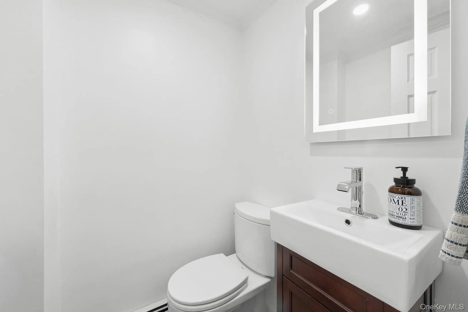 Powder Room Powder Room