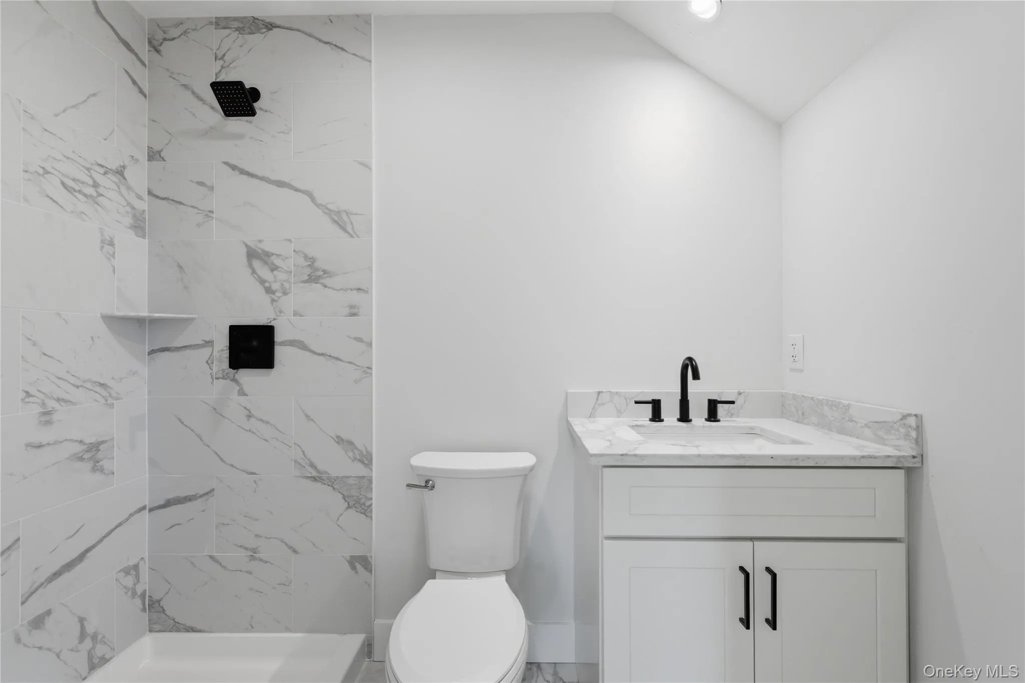 Full Bonus Room Bathroom Full Bonus Room Bathroom
