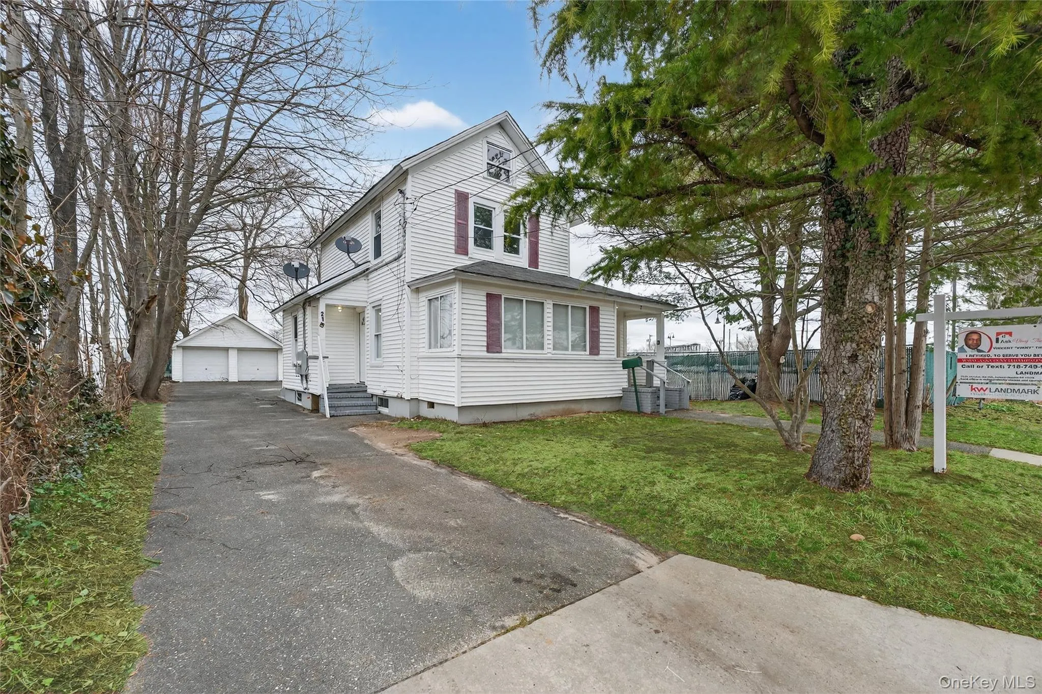 21 Maple Avenue, Brookhaven, NY, 3 Bedrooms Bedrooms, 7 Rooms Rooms,2 BathroomsBathrooms,Residential,For Rent,Maple,0,973219 21 Maple Avenue, Brookhaven, NY, 3 Bedrooms Bedrooms, 7 Rooms Rooms,2 BathroomsBathrooms,Residential,For Rent,Maple,0,973219