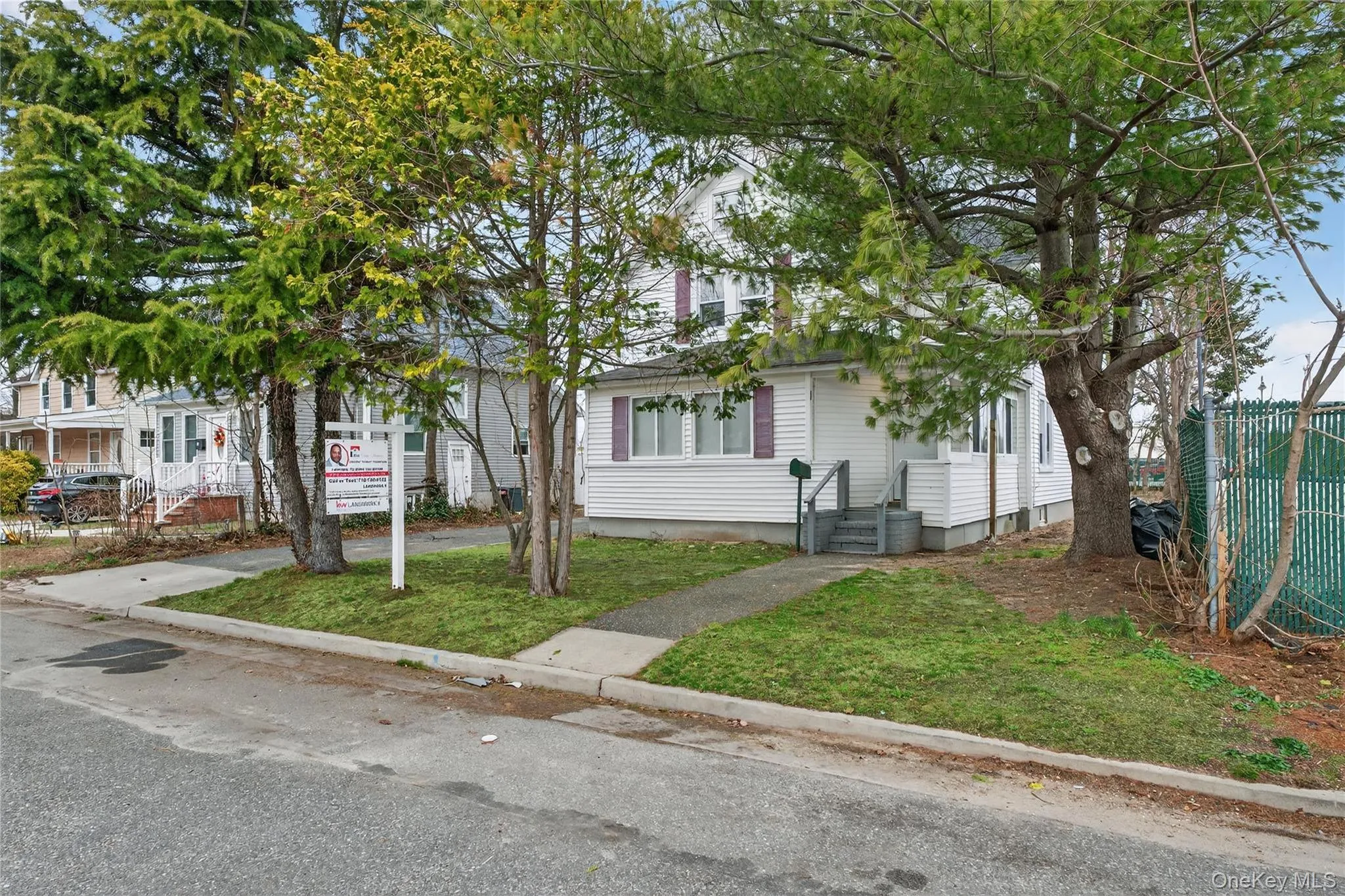 21 Maple Avenue, Brookhaven, NY, 3 Bedrooms Bedrooms, 7 Rooms Rooms,2 BathroomsBathrooms,Residential,For Rent,Maple,0,973219 21 Maple Avenue, Brookhaven, NY, 3 Bedrooms Bedrooms, 7 Rooms Rooms,2 BathroomsBathrooms,Residential,For Rent,Maple,0,973219