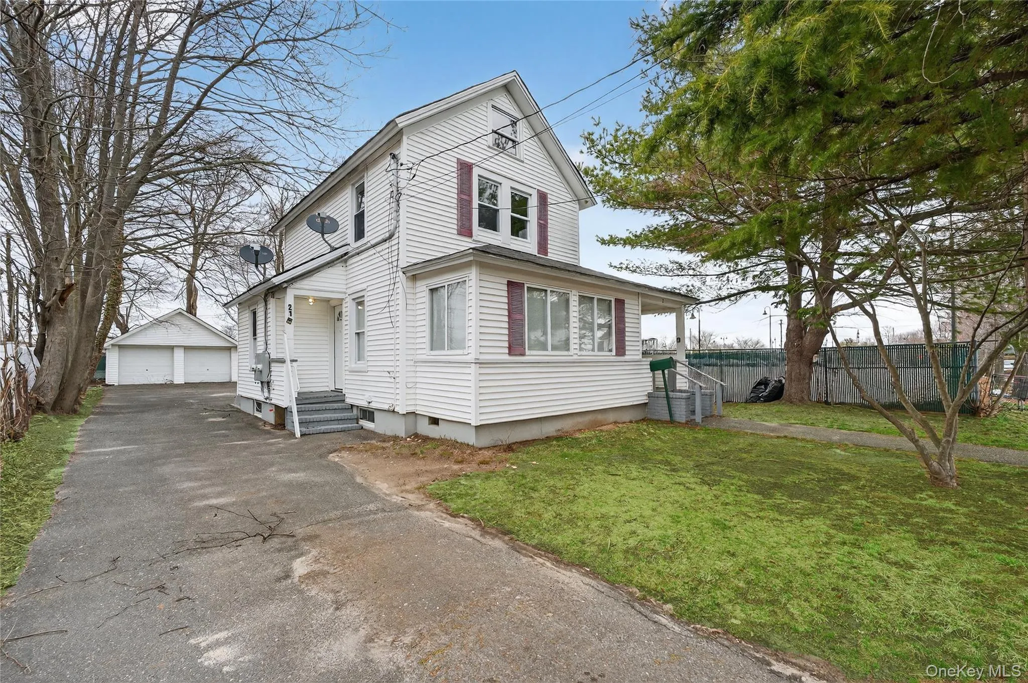 21 Maple Avenue, Brookhaven, NY, 3 Bedrooms Bedrooms, 7 Rooms Rooms,2 BathroomsBathrooms,Residential,For Rent,Maple,0,973219 21 Maple Avenue, Brookhaven, NY, 3 Bedrooms Bedrooms, 7 Rooms Rooms,2 BathroomsBathrooms,Residential,For Rent,Maple,0,973219