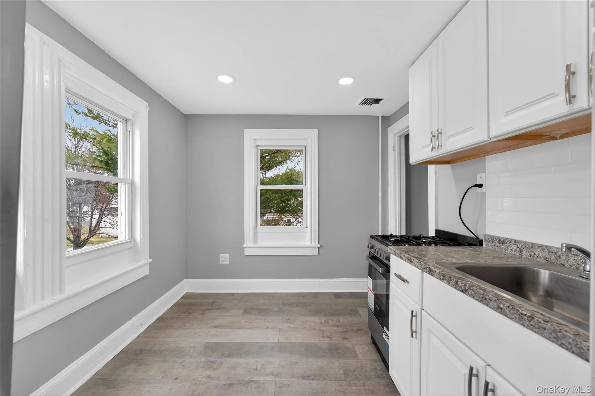 21 Maple Avenue, Brookhaven, NY, 3 Bedrooms Bedrooms, 7 Rooms Rooms,2 BathroomsBathrooms,Residential,For Rent,Maple,0,973219 21 Maple Avenue, Brookhaven, NY, 3 Bedrooms Bedrooms, 7 Rooms Rooms,2 BathroomsBathrooms,Residential,For Rent,Maple,0,973219
