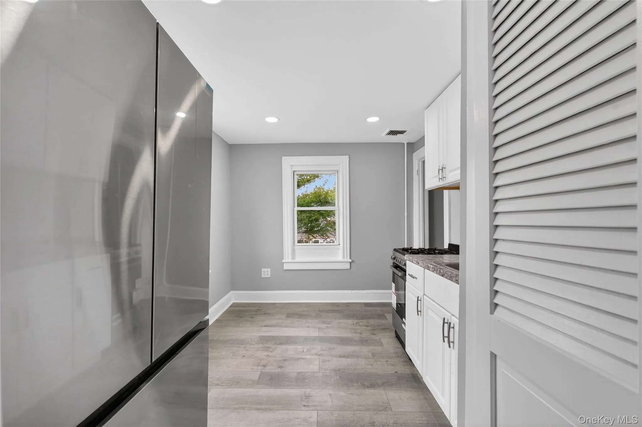 21 Maple Avenue, Brookhaven, NY, 3 Bedrooms Bedrooms, 7 Rooms Rooms,2 BathroomsBathrooms,Residential,For Rent,Maple,0,973219 21 Maple Avenue, Brookhaven, NY, 3 Bedrooms Bedrooms, 7 Rooms Rooms,2 BathroomsBathrooms,Residential,For Rent,Maple,0,973219