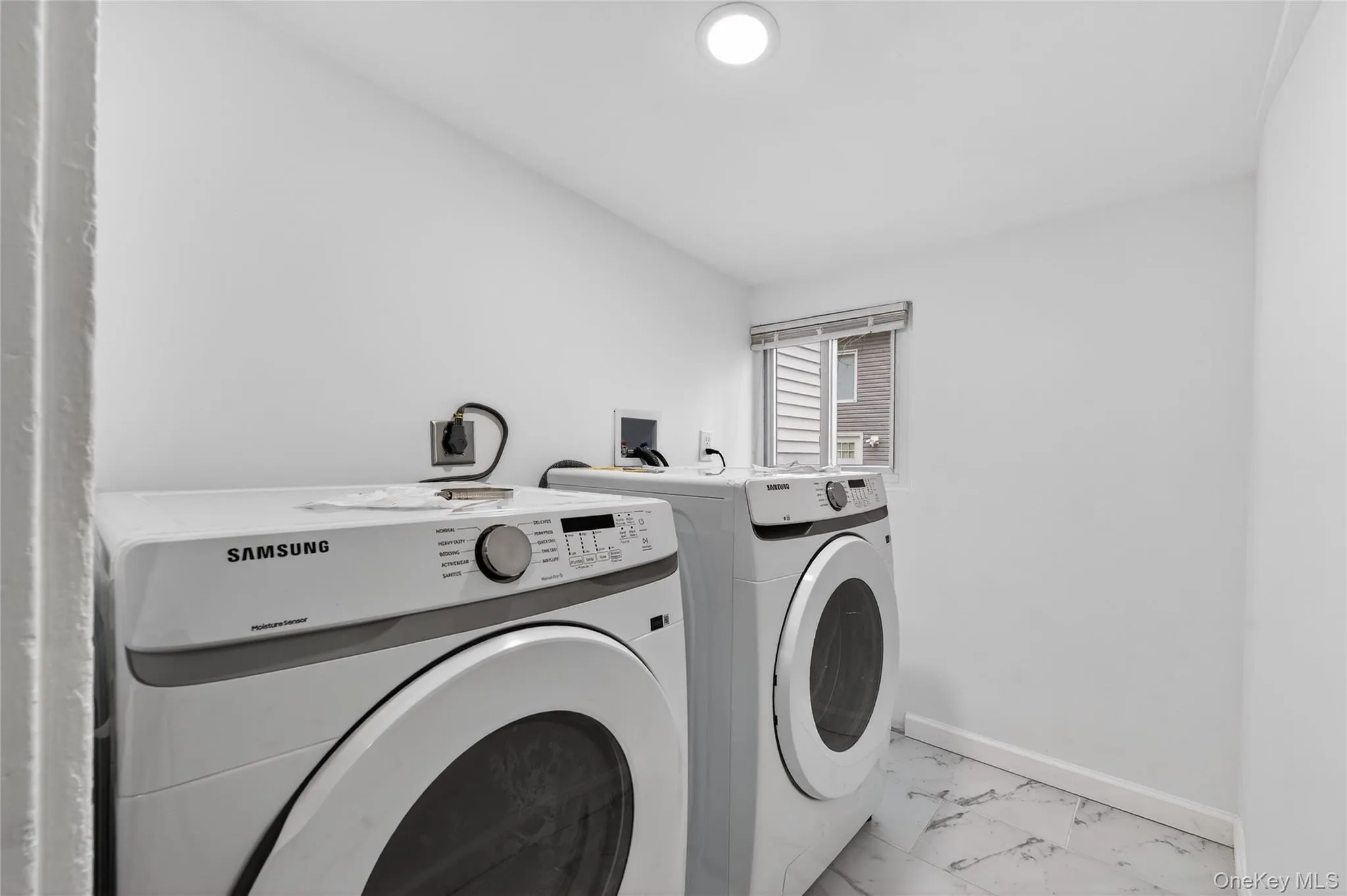 21 Maple Avenue, Brookhaven, NY, 3 Bedrooms Bedrooms, 7 Rooms Rooms,2 BathroomsBathrooms,Residential,For Rent,Maple,0,973219 21 Maple Avenue, Brookhaven, NY, 3 Bedrooms Bedrooms, 7 Rooms Rooms,2 BathroomsBathrooms,Residential,For Rent,Maple,0,973219