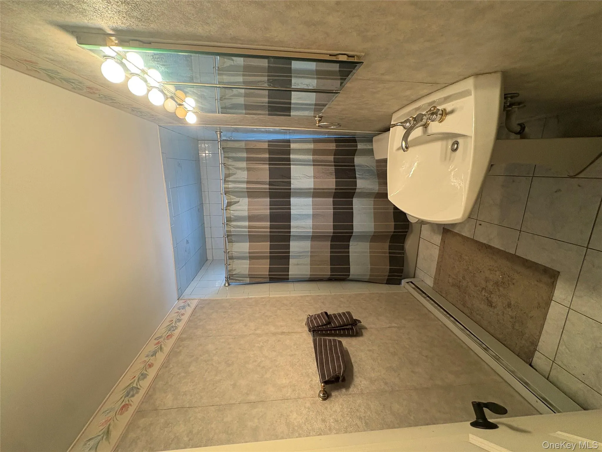 4429 Express Drive, Islip, NY, 3 Bedrooms Bedrooms, 6 Rooms Rooms,2 BathroomsBathrooms,Residential Lease,For Rent,Express,0,973224 4429 Express Drive, Islip, NY, 3 Bedrooms Bedrooms, 6 Rooms Rooms,2 BathroomsBathrooms,Residential Lease,For Rent,Express,0,973224