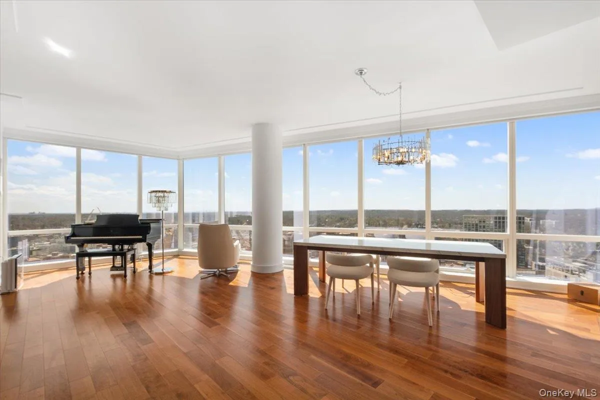 5 Renaissance Square, White Plains, NY, 2 Bedrooms Bedrooms, 7 Rooms Rooms,2 BathroomsBathrooms,Residential,For Rent,Renaissance,0,973253 5 Renaissance Square, White Plains, NY, 2 Bedrooms Bedrooms, 7 Rooms Rooms,2 BathroomsBathrooms,Residential,For Rent,Renaissance,0,973253
