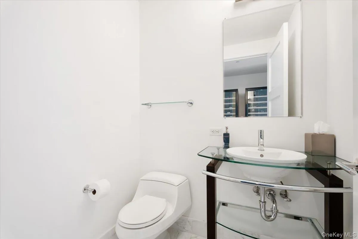 5 Renaissance Square, White Plains, NY, 2 Bedrooms Bedrooms, 7 Rooms Rooms,2 BathroomsBathrooms,Residential,For Rent,Renaissance,0,973253 5 Renaissance Square, White Plains, NY, 2 Bedrooms Bedrooms, 7 Rooms Rooms,2 BathroomsBathrooms,Residential,For Rent,Renaissance,0,973253