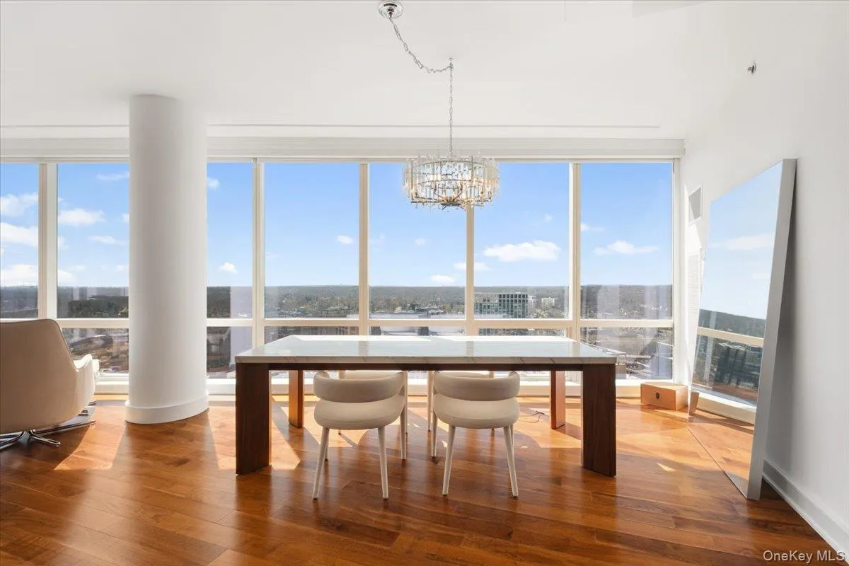 5 Renaissance Square, White Plains, NY, 2 Bedrooms Bedrooms, 7 Rooms Rooms,2 BathroomsBathrooms,Residential,For Rent,Renaissance,0,973253 5 Renaissance Square, White Plains, NY, 2 Bedrooms Bedrooms, 7 Rooms Rooms,2 BathroomsBathrooms,Residential,For Rent,Renaissance,0,973253
