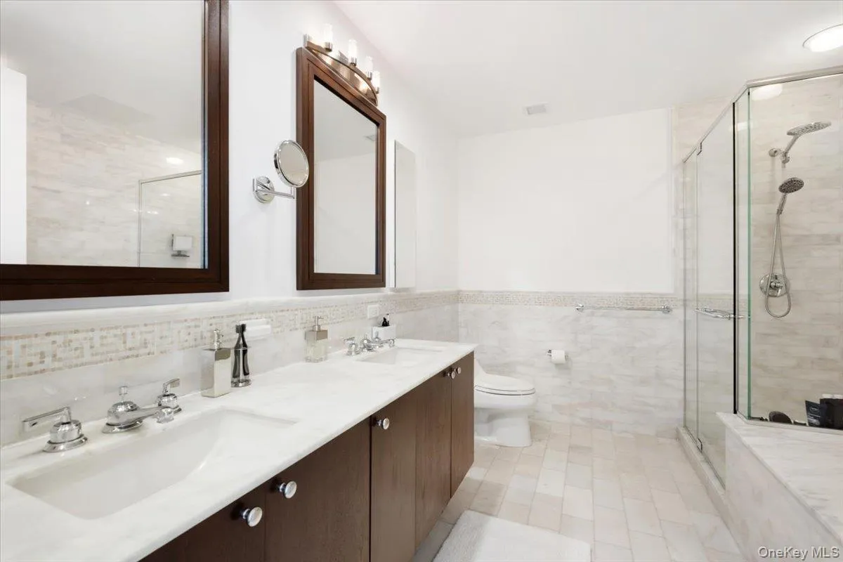 5 Renaissance Square, White Plains, NY, 2 Bedrooms Bedrooms, 7 Rooms Rooms,2 BathroomsBathrooms,Residential,For Rent,Renaissance,0,973253 5 Renaissance Square, White Plains, NY, 2 Bedrooms Bedrooms, 7 Rooms Rooms,2 BathroomsBathrooms,Residential,For Rent,Renaissance,0,973253
