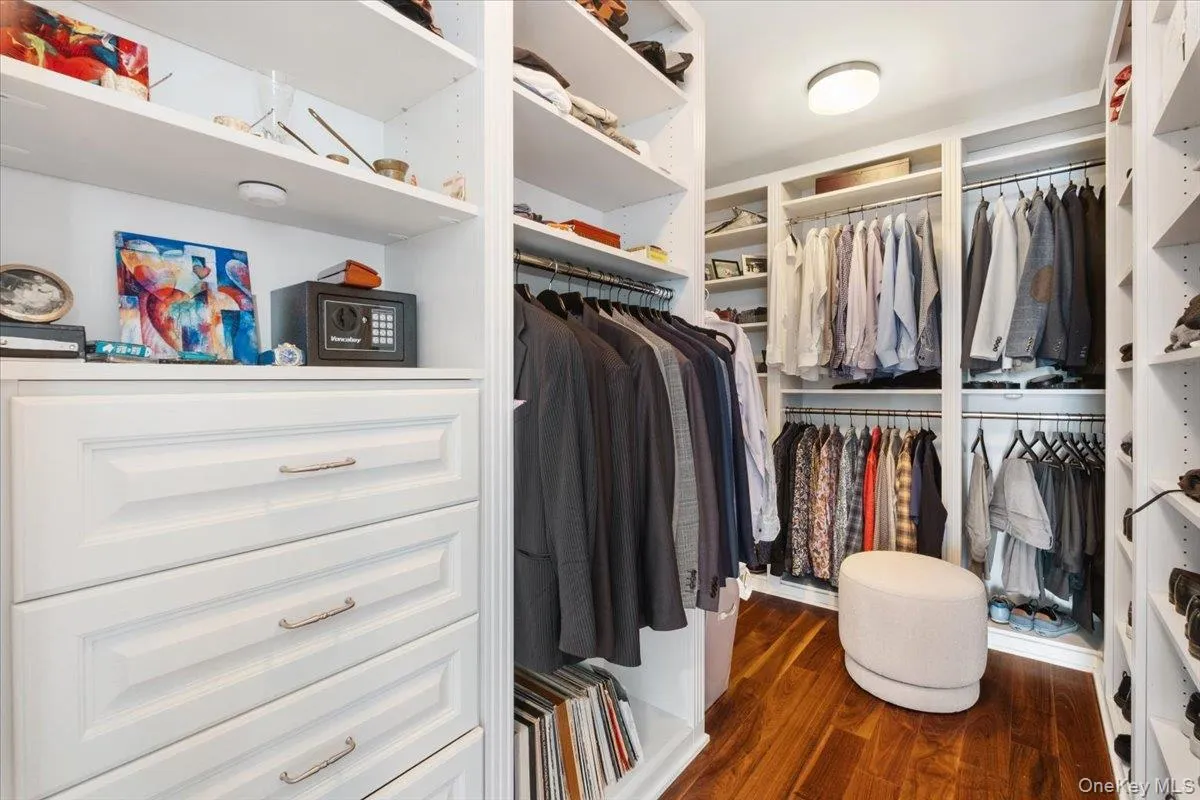 5 Renaissance Square, White Plains, NY, 2 Bedrooms Bedrooms, 7 Rooms Rooms,2 BathroomsBathrooms,Residential,For Rent,Renaissance,0,973253 5 Renaissance Square, White Plains, NY, 2 Bedrooms Bedrooms, 7 Rooms Rooms,2 BathroomsBathrooms,Residential,For Rent,Renaissance,0,973253