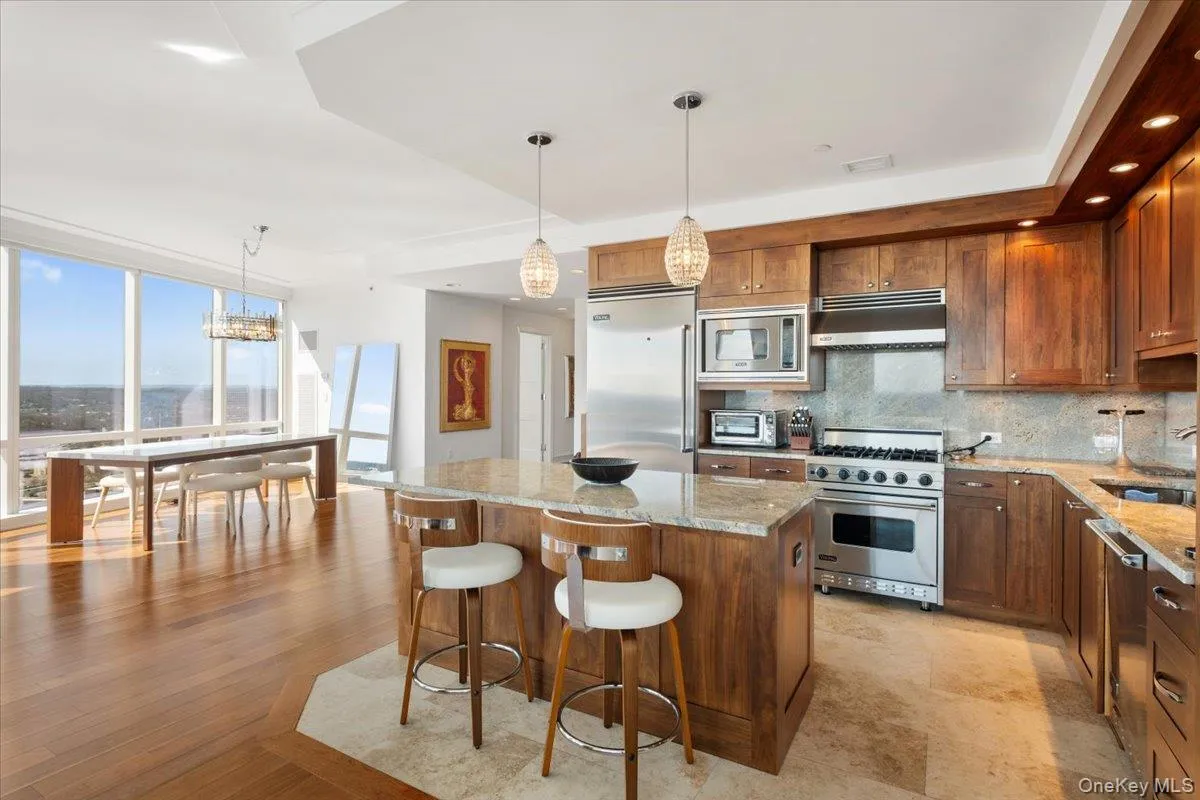 5 Renaissance Square, White Plains, NY, 2 Bedrooms Bedrooms, 7 Rooms Rooms,2 BathroomsBathrooms,Residential,For Rent,Renaissance,0,973253 5 Renaissance Square, White Plains, NY, 2 Bedrooms Bedrooms, 7 Rooms Rooms,2 BathroomsBathrooms,Residential,For Rent,Renaissance,0,973253