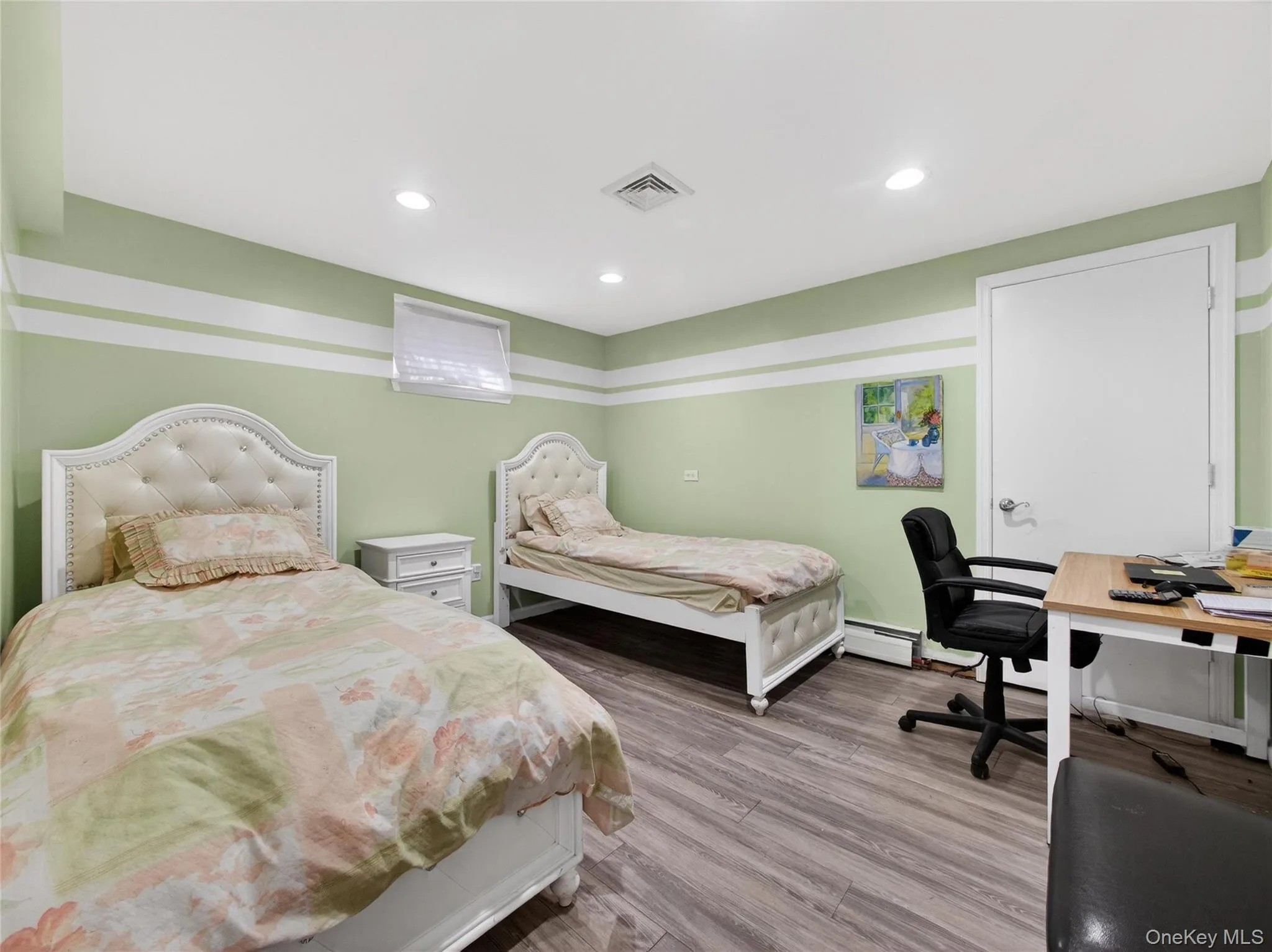 15 Victoria Drive, Ramapo, NY, 7 Bedrooms Bedrooms, 11 Rooms Rooms,3 BathroomsBathrooms,Residential,For Rent,Victoria,0,973254 15 Victoria Drive, Ramapo, NY, 7 Bedrooms Bedrooms, 11 Rooms Rooms,3 BathroomsBathrooms,Residential,For Rent,Victoria,0,973254