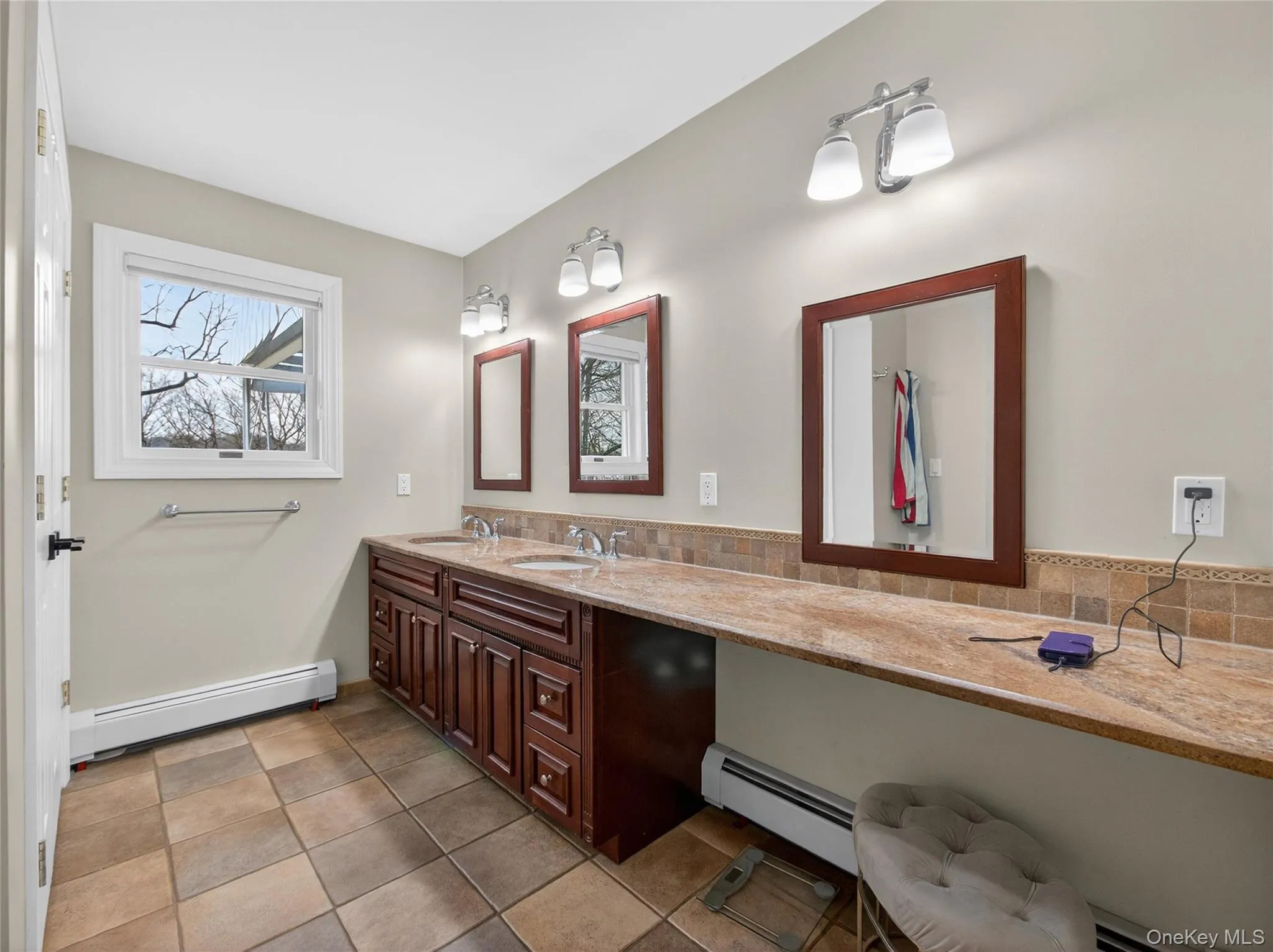 15 Victoria Drive, Ramapo, NY, 7 Bedrooms Bedrooms, 11 Rooms Rooms,3 BathroomsBathrooms,Residential,For Rent,Victoria,0,973254 15 Victoria Drive, Ramapo, NY, 7 Bedrooms Bedrooms, 11 Rooms Rooms,3 BathroomsBathrooms,Residential,For Rent,Victoria,0,973254
