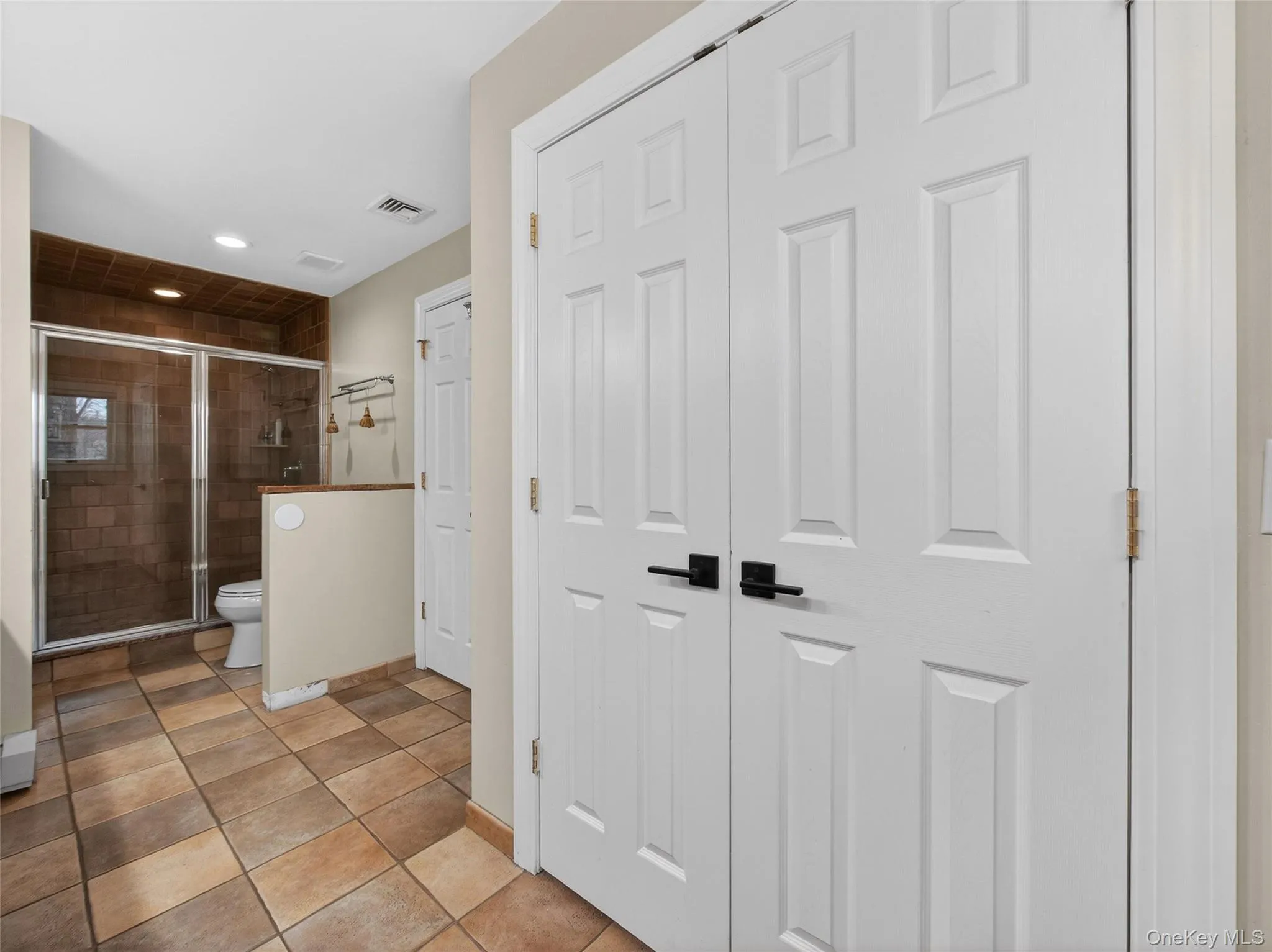 15 Victoria Drive, Ramapo, NY, 7 Bedrooms Bedrooms, 11 Rooms Rooms,3 BathroomsBathrooms,Residential,For Rent,Victoria,0,973254 15 Victoria Drive, Ramapo, NY, 7 Bedrooms Bedrooms, 11 Rooms Rooms,3 BathroomsBathrooms,Residential,For Rent,Victoria,0,973254