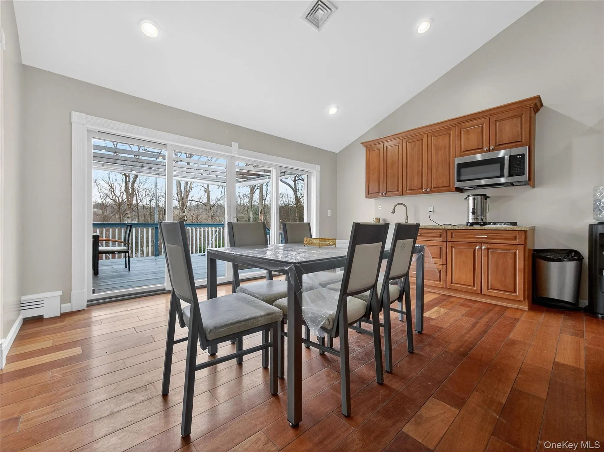 15 Victoria Drive, Ramapo, NY, 7 Bedrooms Bedrooms, 11 Rooms Rooms,3 BathroomsBathrooms,Residential,For Rent,Victoria,0,973254 15 Victoria Drive, Ramapo, NY, 7 Bedrooms Bedrooms, 11 Rooms Rooms,3 BathroomsBathrooms,Residential,For Rent,Victoria,0,973254