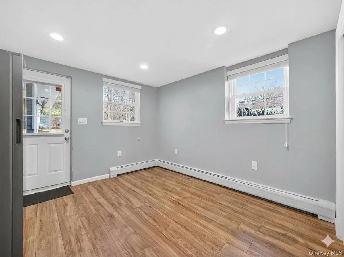 15 Victoria Drive, Ramapo, NY, 7 Bedrooms Bedrooms, 11 Rooms Rooms,3 BathroomsBathrooms,Residential,For Rent,Victoria,0,973254 15 Victoria Drive, Ramapo, NY, 7 Bedrooms Bedrooms, 11 Rooms Rooms,3 BathroomsBathrooms,Residential,For Rent,Victoria,0,973254