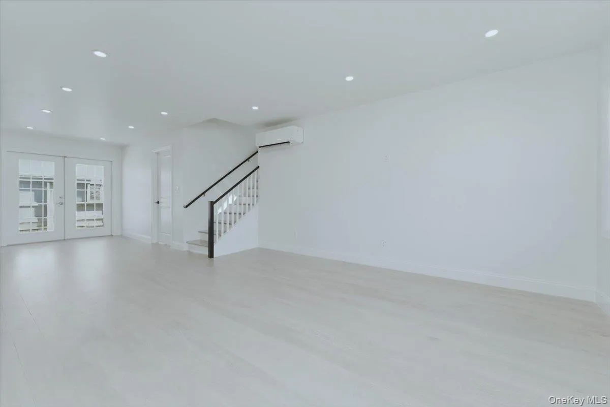 1895 Park Street, Hempstead, NY, 3 Bedrooms Bedrooms, 7 Rooms Rooms,2 BathroomsBathrooms,Residential,For Rent,Park,0,973256 1895 Park Street, Hempstead, NY, 3 Bedrooms Bedrooms, 7 Rooms Rooms,2 BathroomsBathrooms,Residential,For Rent,Park,0,973256
