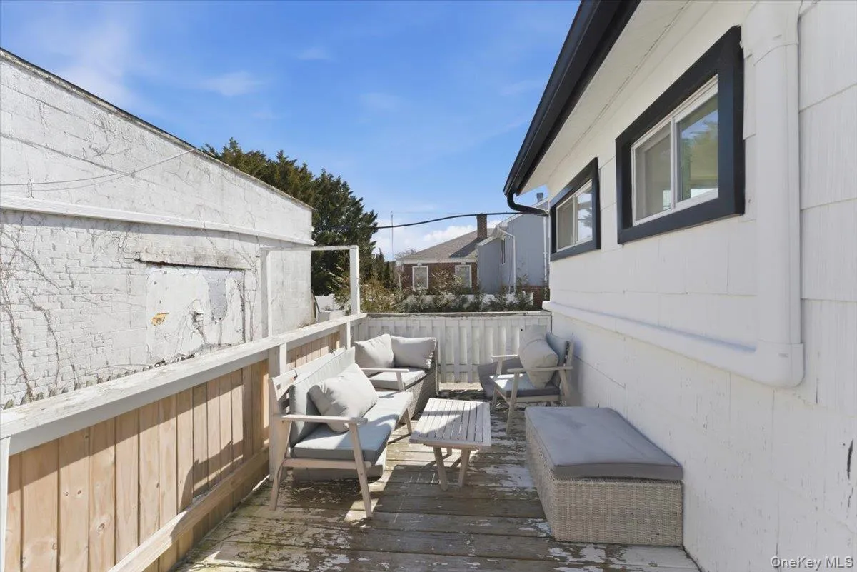 1895 Park Street, Hempstead, NY, 3 Bedrooms Bedrooms, 7 Rooms Rooms,2 BathroomsBathrooms,Residential,For Rent,Park,0,973256 1895 Park Street, Hempstead, NY, 3 Bedrooms Bedrooms, 7 Rooms Rooms,2 BathroomsBathrooms,Residential,For Rent,Park,0,973256