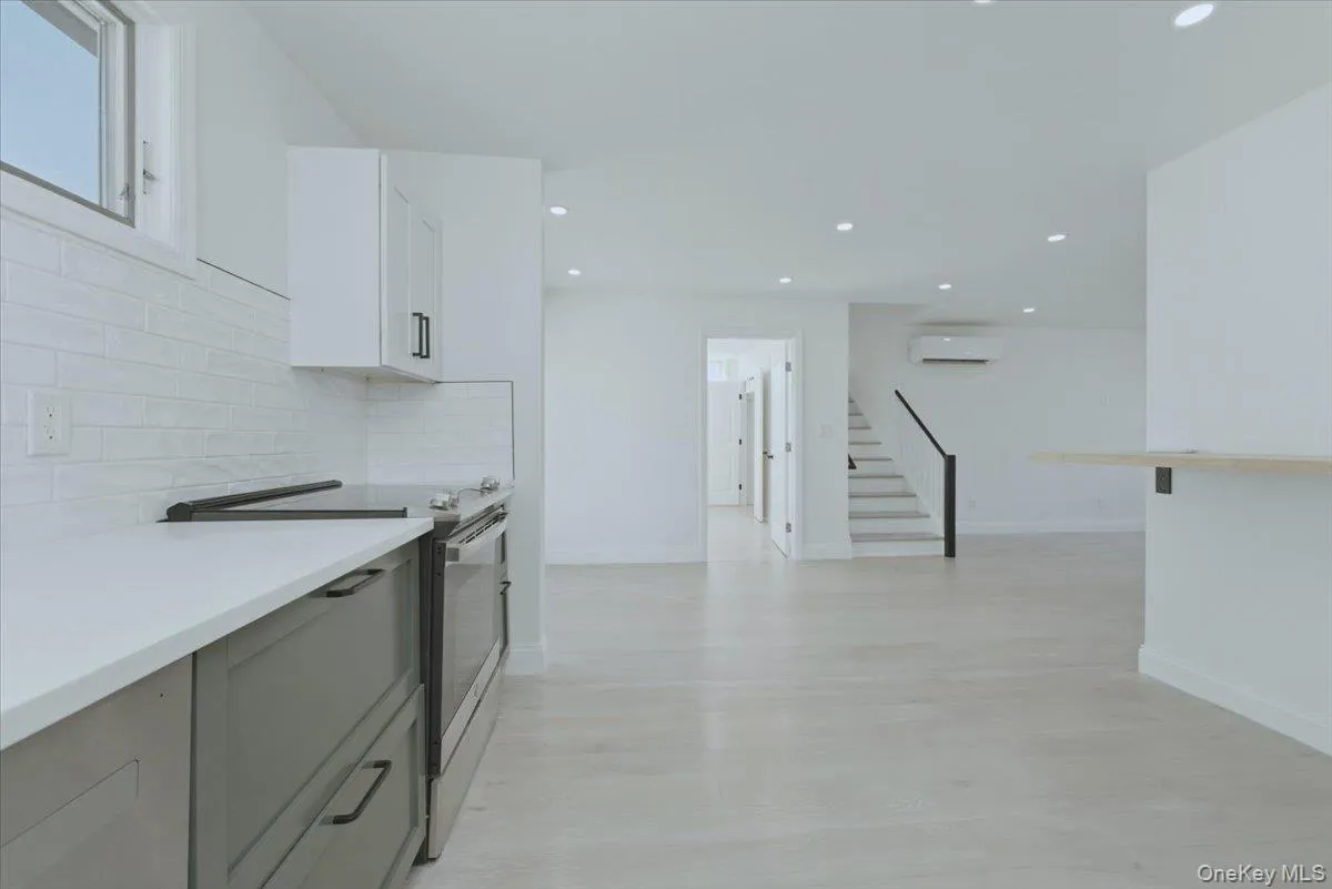 1895 Park Street, Hempstead, NY, 3 Bedrooms Bedrooms, 7 Rooms Rooms,2 BathroomsBathrooms,Residential,For Rent,Park,0,973256 1895 Park Street, Hempstead, NY, 3 Bedrooms Bedrooms, 7 Rooms Rooms,2 BathroomsBathrooms,Residential,For Rent,Park,0,973256