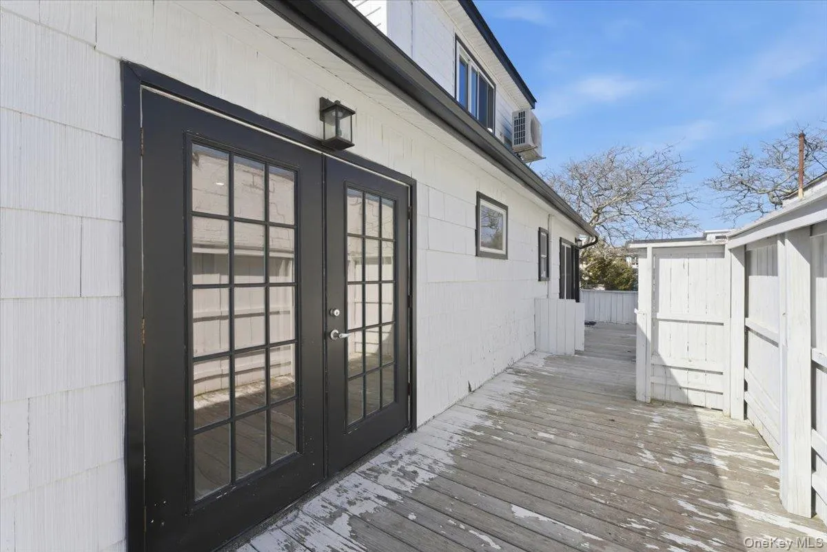 1895 Park Street, Hempstead, NY, 3 Bedrooms Bedrooms, 7 Rooms Rooms,2 BathroomsBathrooms,Residential,For Rent,Park,0,973256 1895 Park Street, Hempstead, NY, 3 Bedrooms Bedrooms, 7 Rooms Rooms,2 BathroomsBathrooms,Residential,For Rent,Park,0,973256
