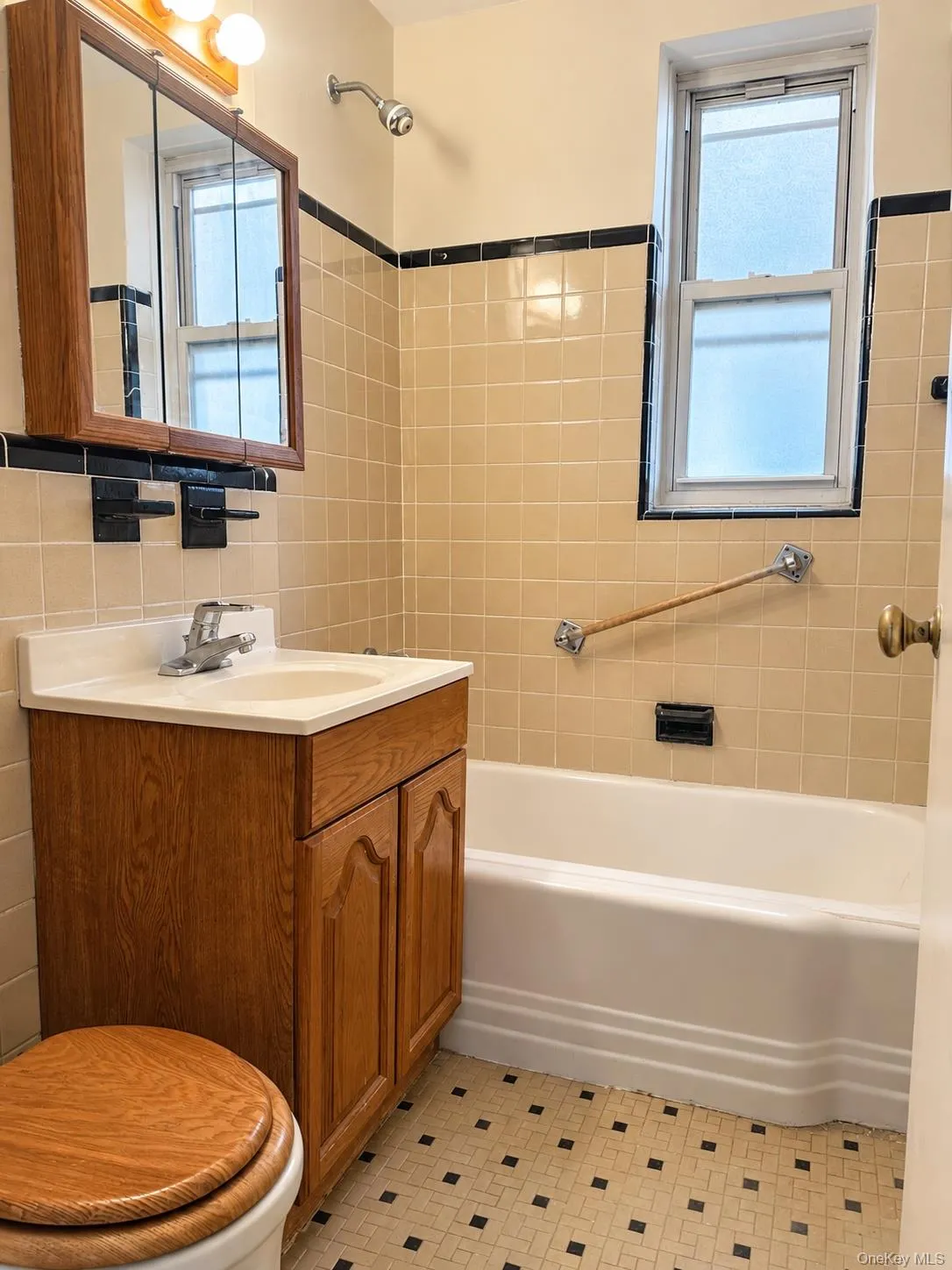 485 Bronx River Road, Yonkers, NY, 1 Bedroom Bedrooms, 3 Rooms Rooms,1 BathroomBathrooms,Residential,For Rent,Bronx River,0,973262 485 Bronx River Road, Yonkers, NY, 1 Bedroom Bedrooms, 3 Rooms Rooms,1 BathroomBathrooms,Residential,For Rent,Bronx River,0,973262