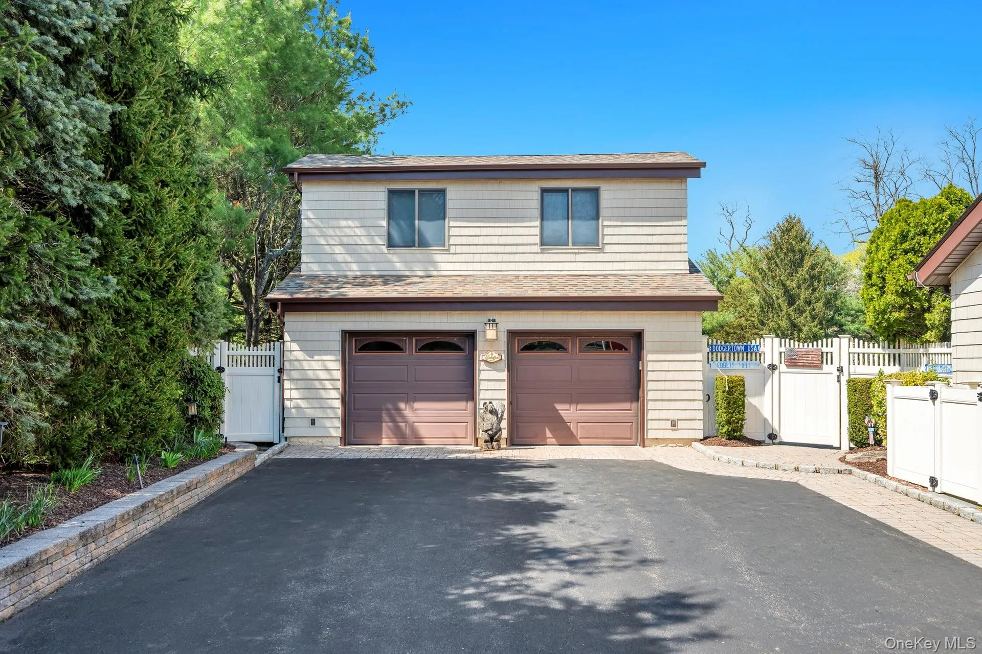 9 Artisan Avenue, Huntington, NY, 5 Bedrooms Bedrooms, 12 Rooms Rooms,3 BathroomsBathrooms,Residential,For Rent,Artisan,0,973281 9 Artisan Avenue, Huntington, NY, 5 Bedrooms Bedrooms, 12 Rooms Rooms,3 BathroomsBathrooms,Residential,For Rent,Artisan,0,973281