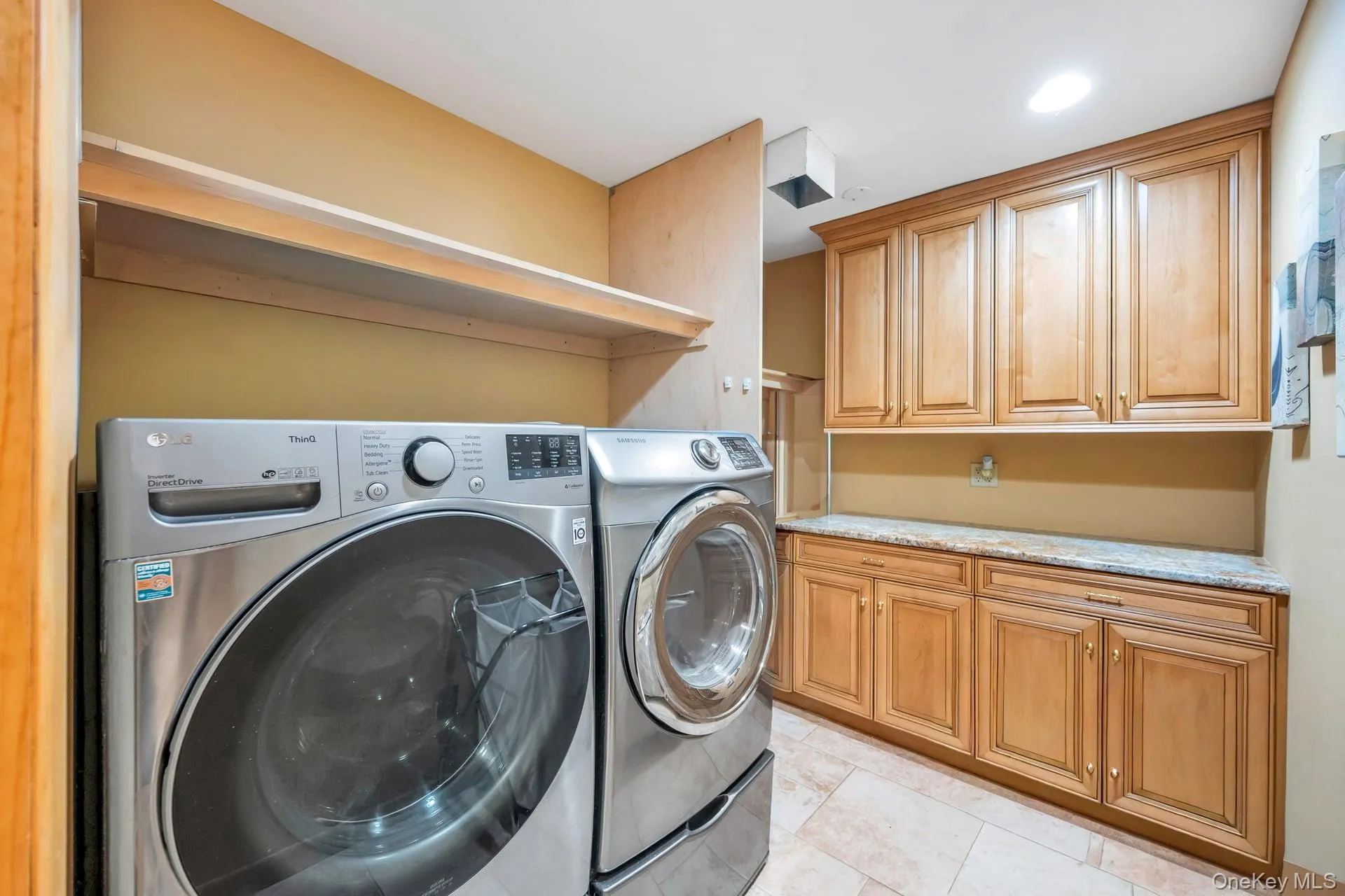 9 Artisan Avenue, Huntington, NY, 5 Bedrooms Bedrooms, 12 Rooms Rooms,3 BathroomsBathrooms,Residential,For Rent,Artisan,0,973281 9 Artisan Avenue, Huntington, NY, 5 Bedrooms Bedrooms, 12 Rooms Rooms,3 BathroomsBathrooms,Residential,For Rent,Artisan,0,973281