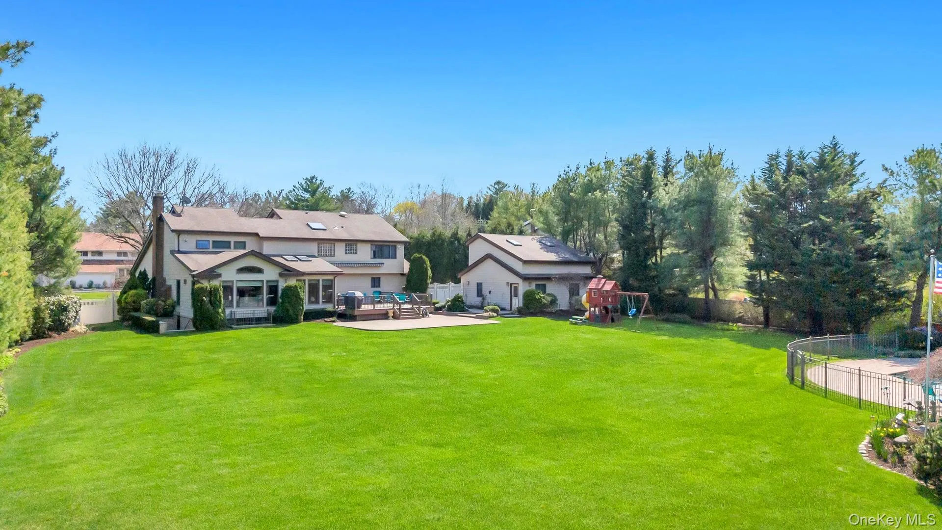 9 Artisan Avenue, Huntington, NY, 5 Bedrooms Bedrooms, 12 Rooms Rooms,3 BathroomsBathrooms,Residential,For Rent,Artisan,0,973281 9 Artisan Avenue, Huntington, NY, 5 Bedrooms Bedrooms, 12 Rooms Rooms,3 BathroomsBathrooms,Residential,For Rent,Artisan,0,973281