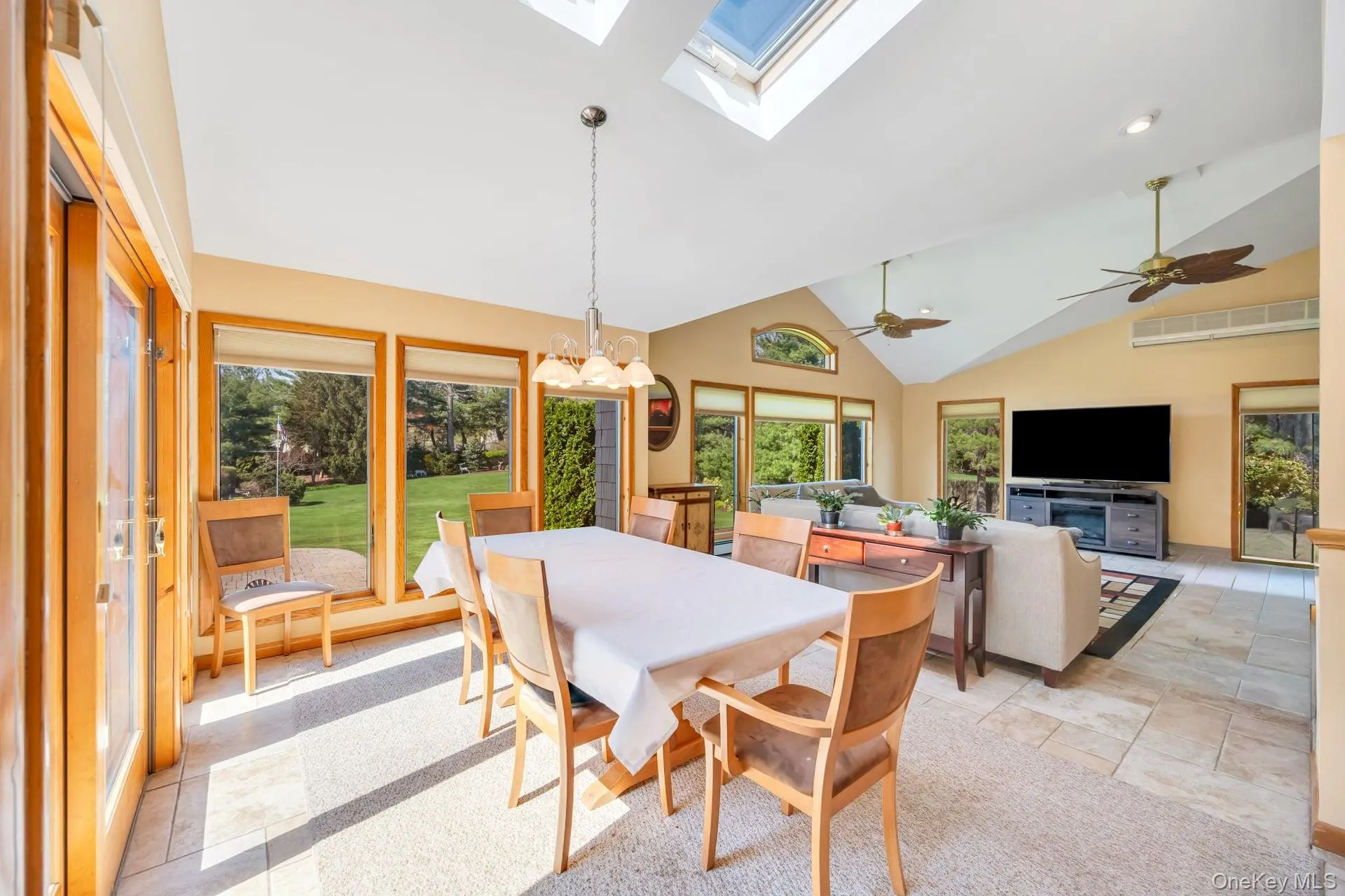 9 Artisan Avenue, Huntington, NY, 5 Bedrooms Bedrooms, 12 Rooms Rooms,3 BathroomsBathrooms,Residential,For Rent,Artisan,0,973281 9 Artisan Avenue, Huntington, NY, 5 Bedrooms Bedrooms, 12 Rooms Rooms,3 BathroomsBathrooms,Residential,For Rent,Artisan,0,973281