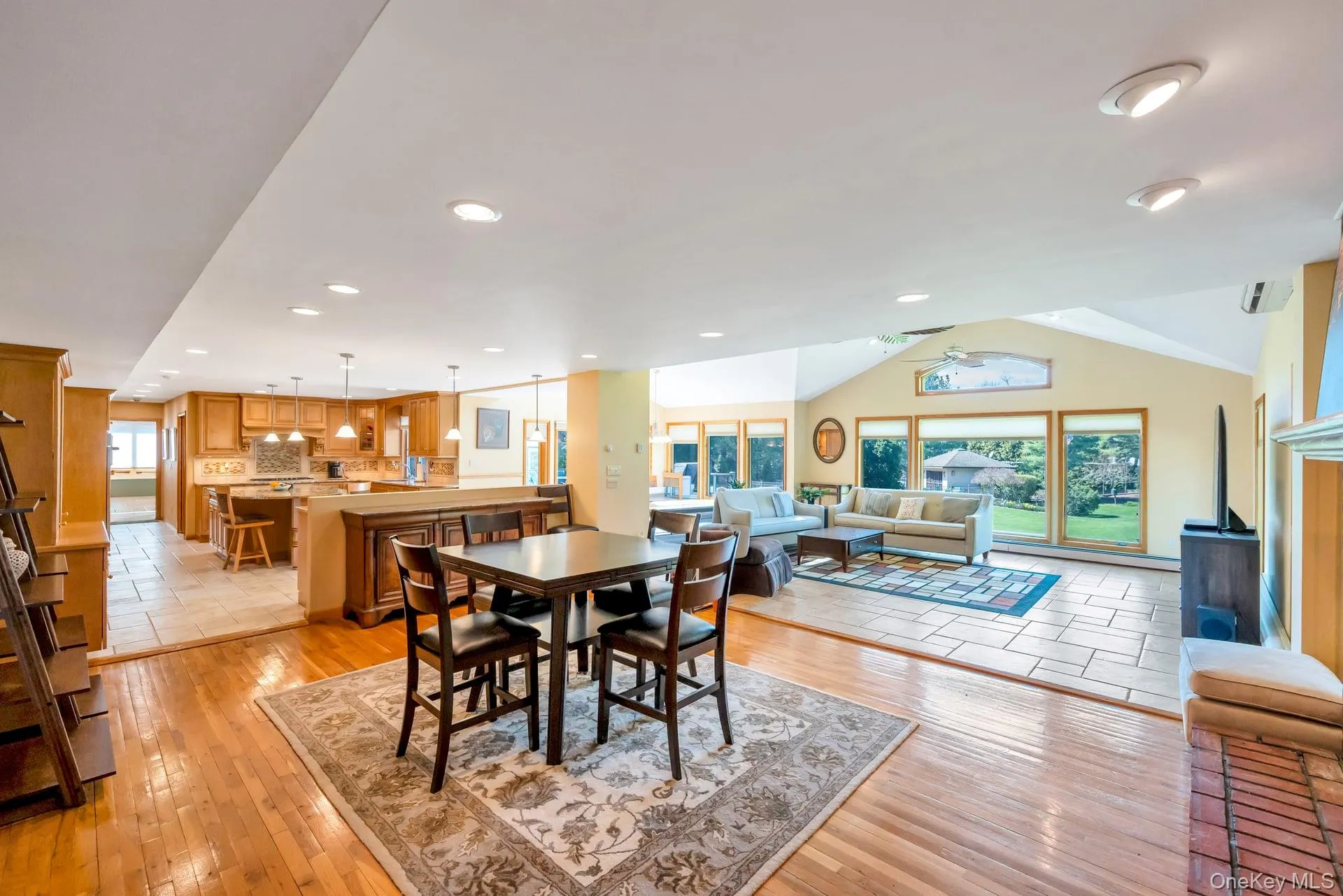 9 Artisan Avenue, Huntington, NY, 5 Bedrooms Bedrooms, 12 Rooms Rooms,3 BathroomsBathrooms,Residential,For Rent,Artisan,0,973281 9 Artisan Avenue, Huntington, NY, 5 Bedrooms Bedrooms, 12 Rooms Rooms,3 BathroomsBathrooms,Residential,For Rent,Artisan,0,973281